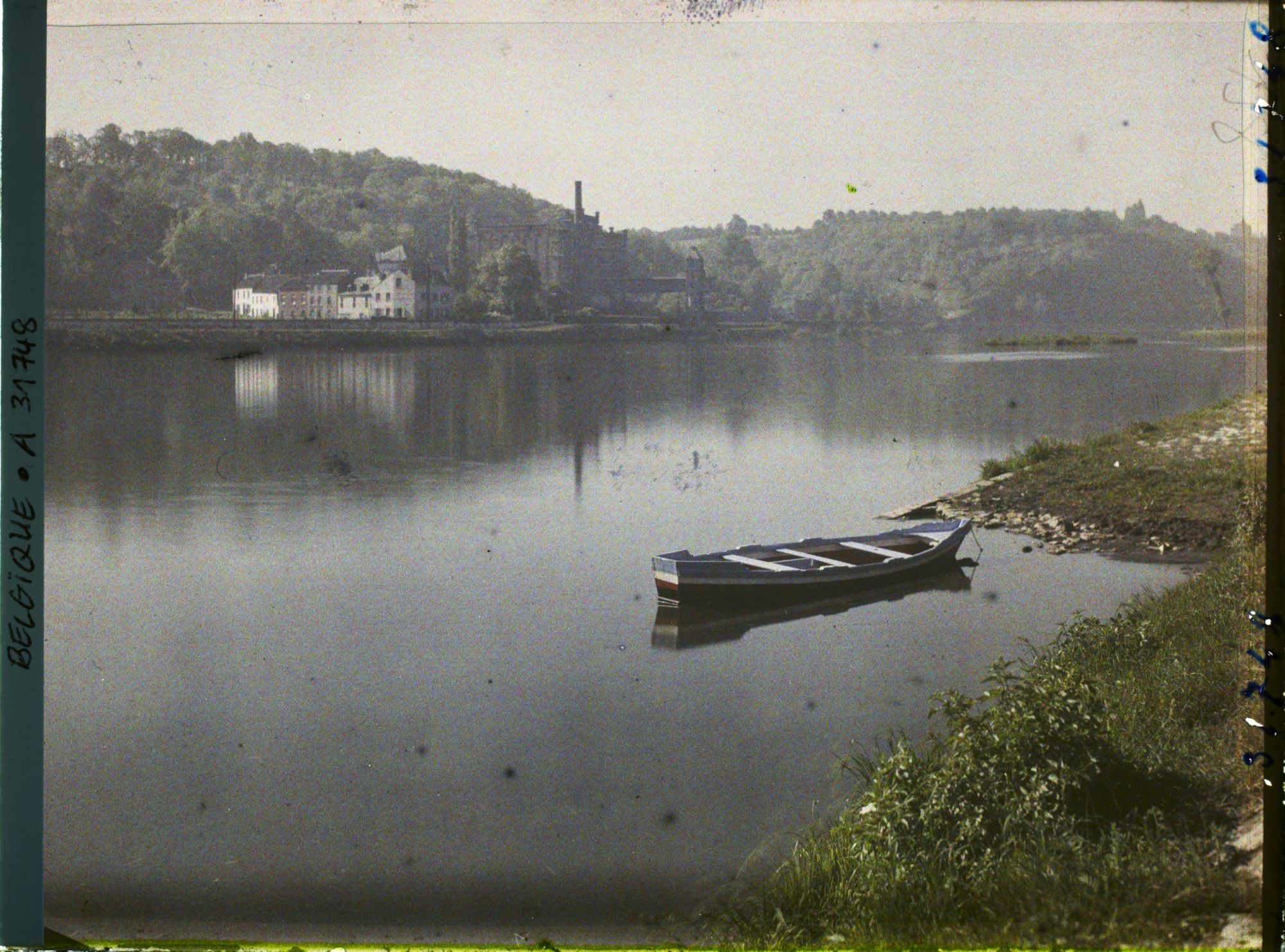 Image représentant Belgique, Argenteau, Paysages sur la Meuse amont