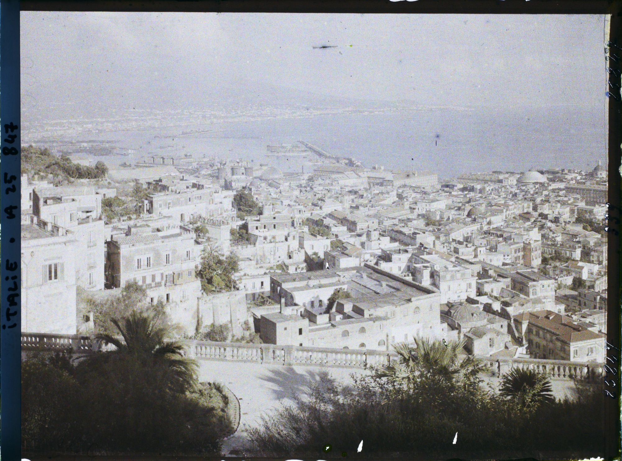 Image représentant Panorama du golfe de Naples depuis les hauteurs du quartier du Vomero