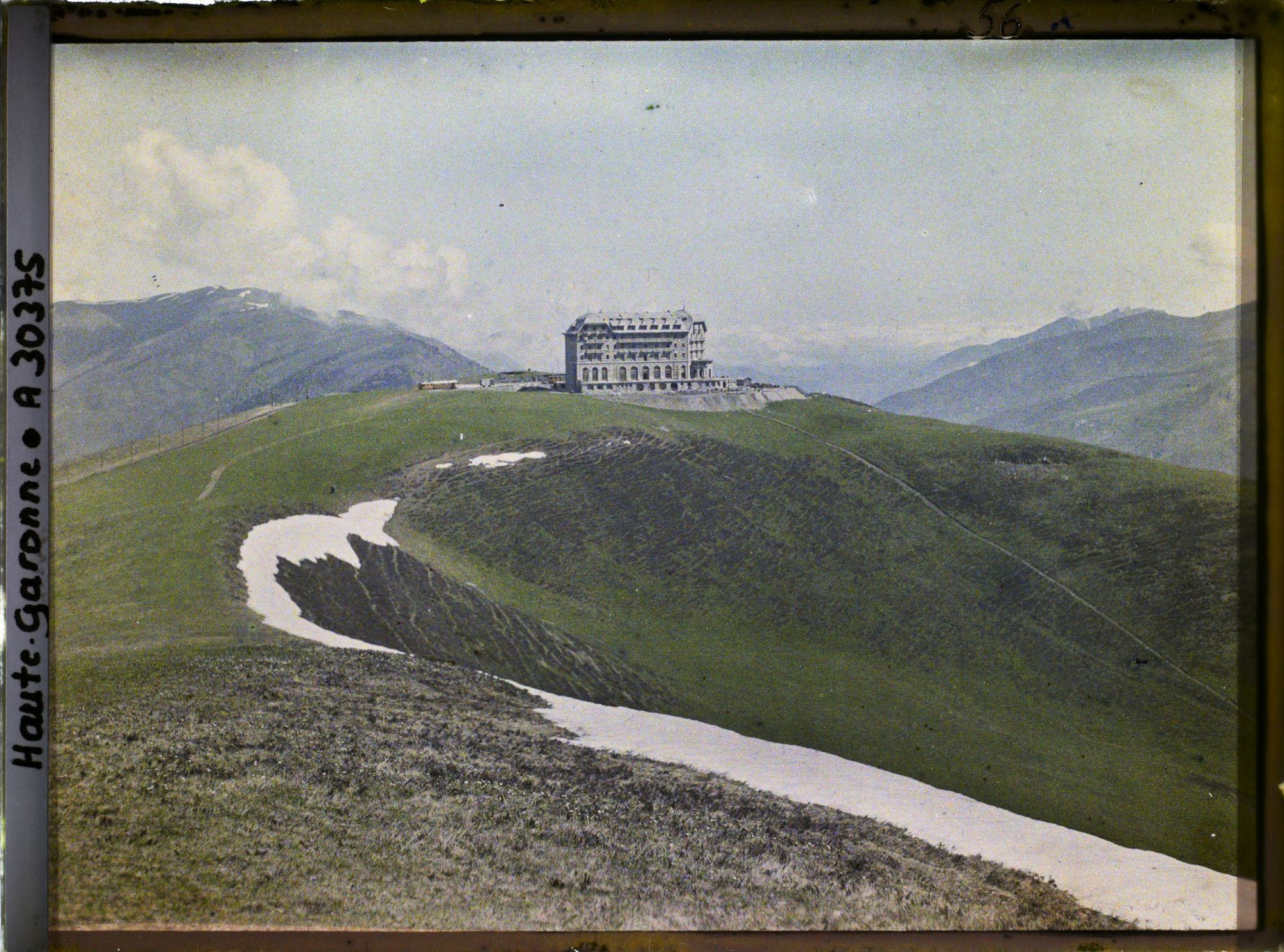 Image représentant France, Bagnères-de-Luchon, Panorama sur la montagne de Superbagnères