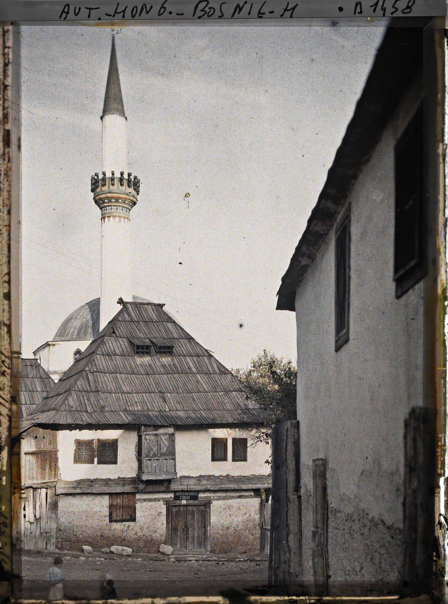 Image représentant La mosquée et la maison des moucharabis
