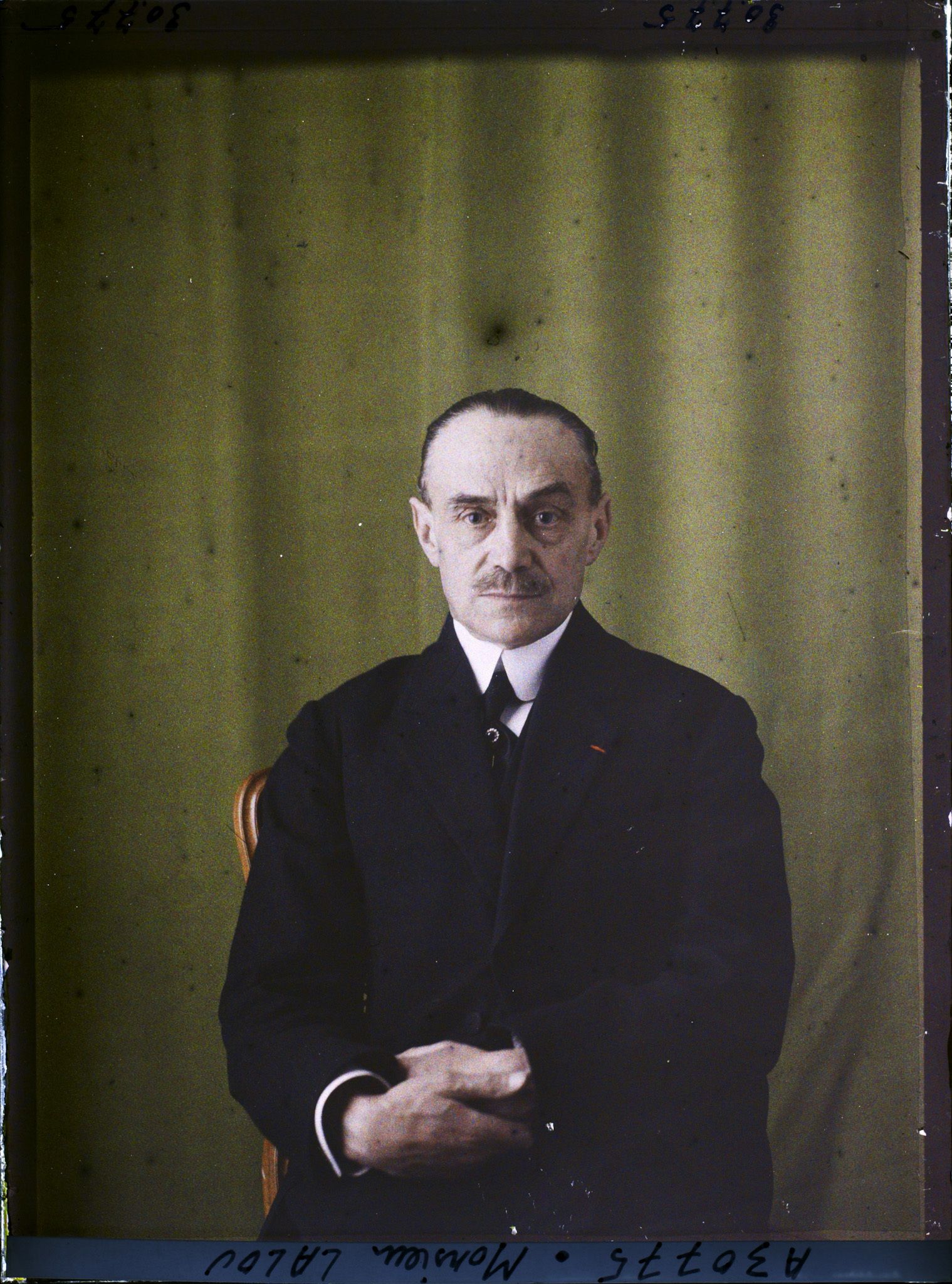 Image représentant https://musee-albert-kahn.s-museum.fr/home/NWQ2OTAwYzNmYjZlZTk1ZWQwODJmMjY4L2dlbmVyaWMtbm90aWNlLXRhYi9hdXRob3JpdHkvNjE3YTc5ZjVjZjhiODk2OGIzMzM3ZDIx/5d6900c3fb6ee95ed082f268/generic-notice-tab/authority/617a79ebcf8b8968b33370a4 Monsieur Lalou