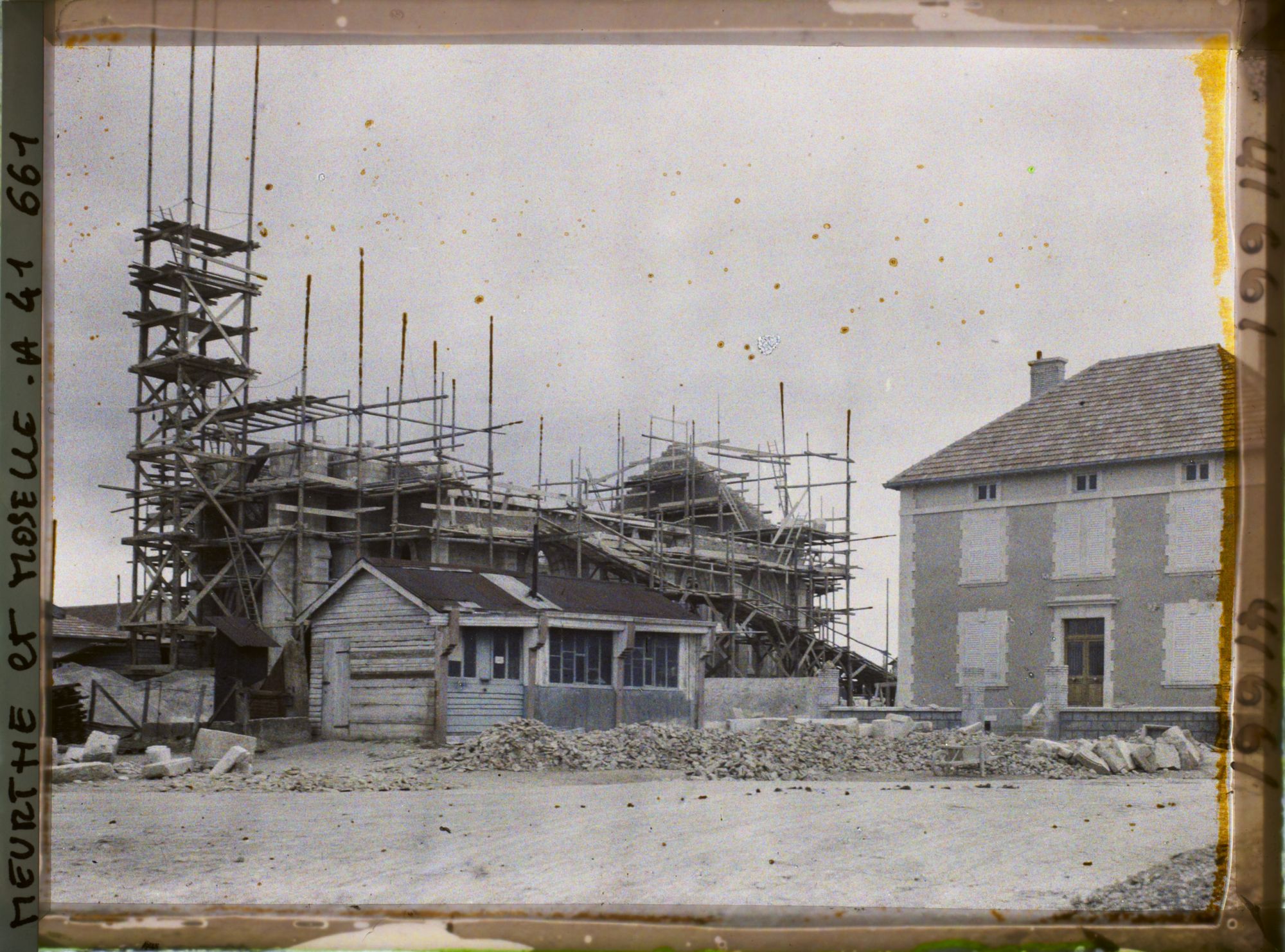 Image représentant France, Flirey, La nouvelle Eglise en reconstruction