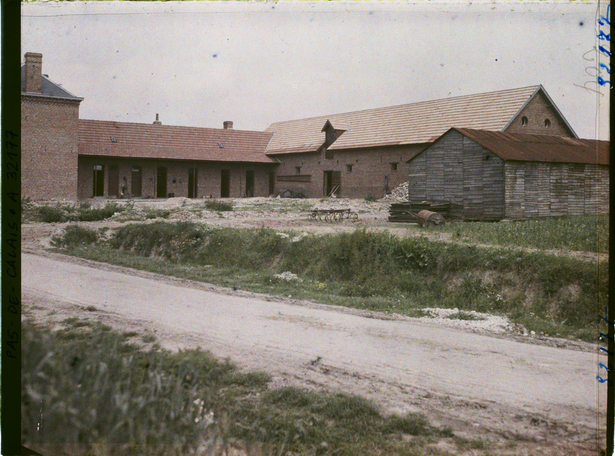 Image représentant France, Givenchy, Grande ferme reconstruite