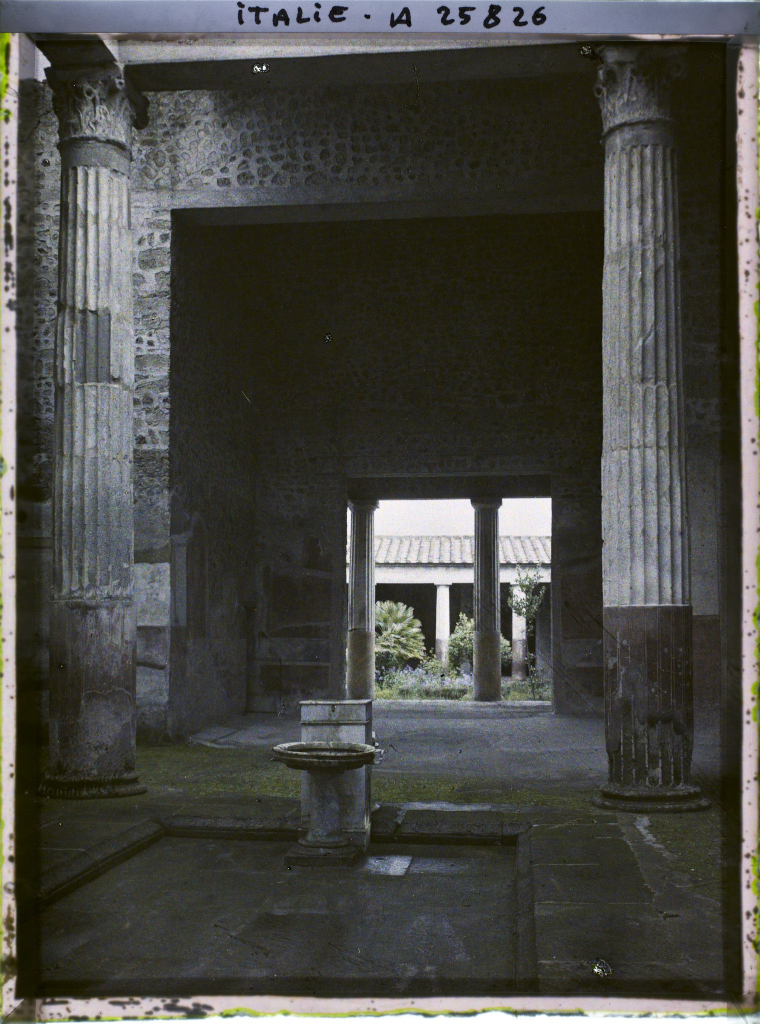 Image représentant Péristyle de la maison des noces d'argent