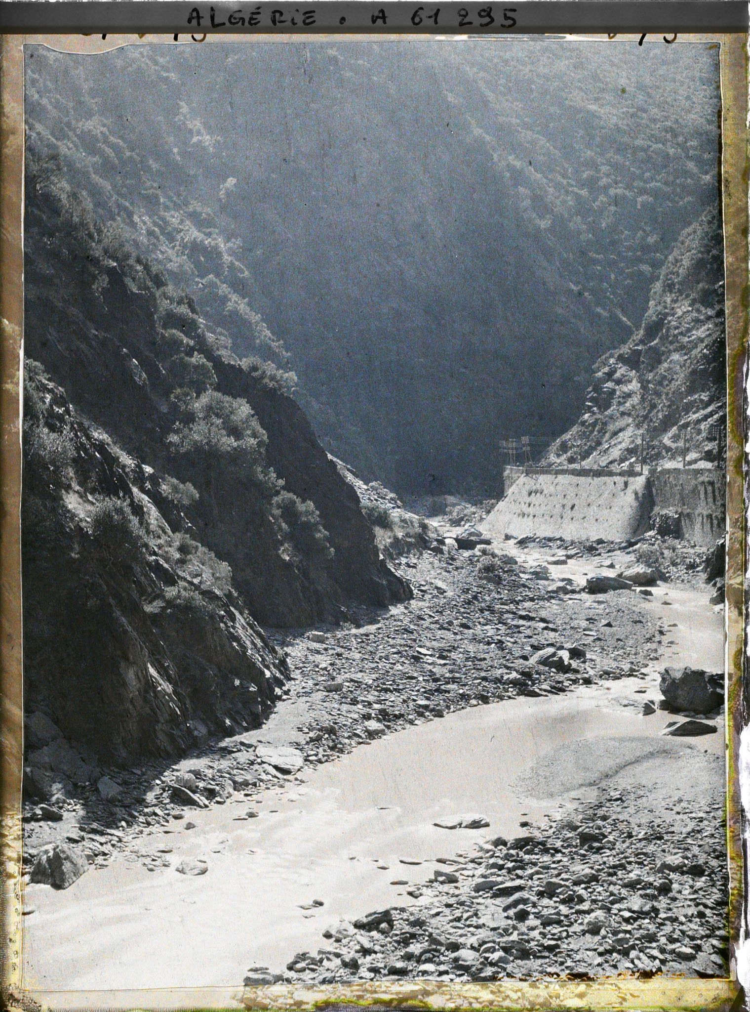 Image représentant Vue des gorges