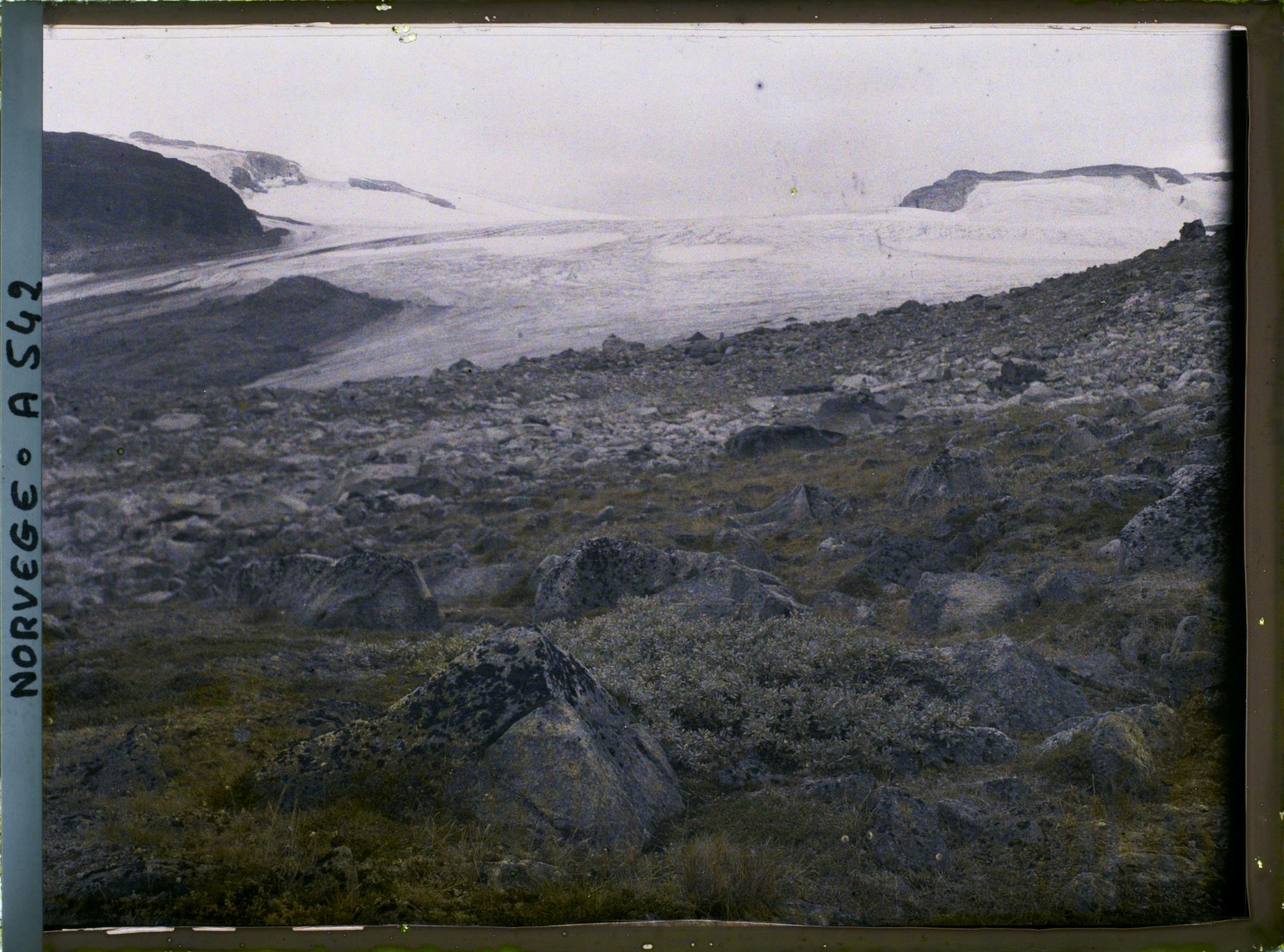 Image représentant Eboulis près du glacier Hardangerjökulen
