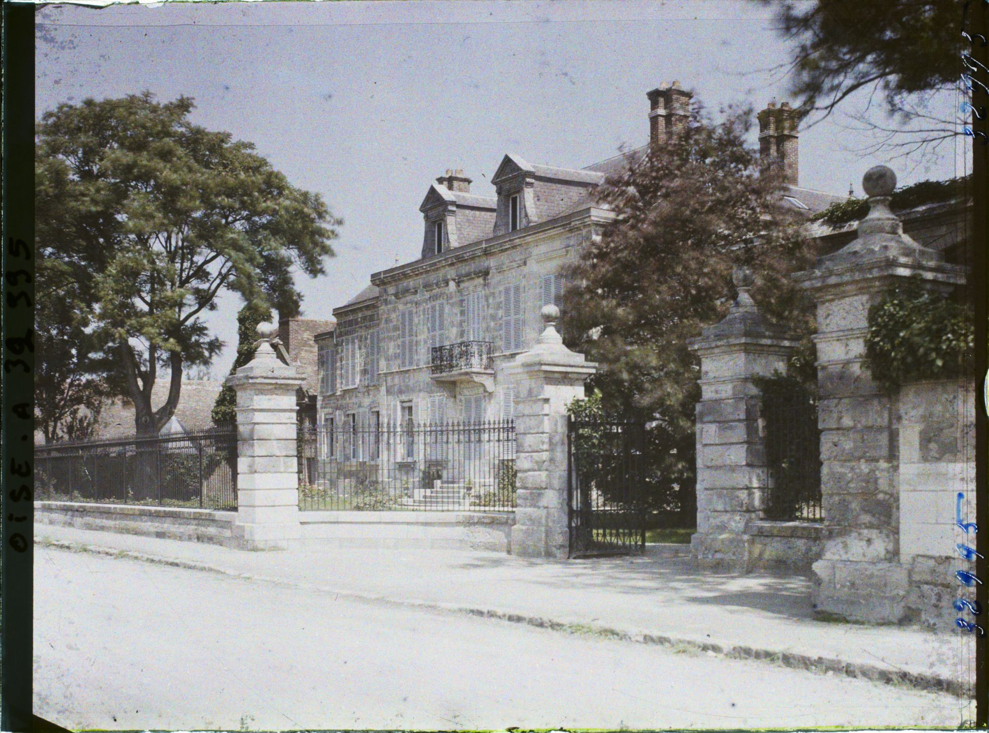 Image représentant France, Ourscamp, Le dépôt de remonte remis en état