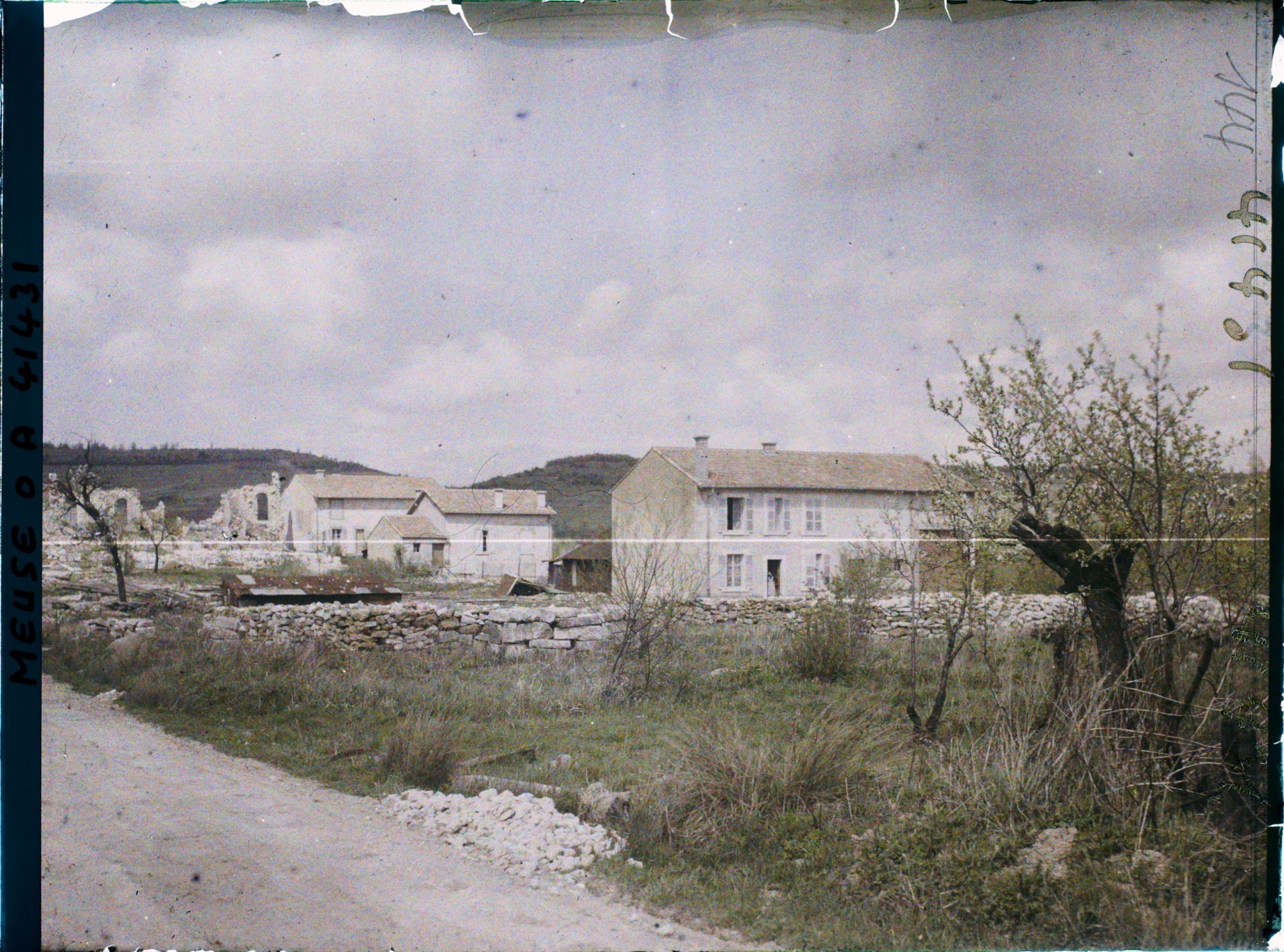 Image représentant France, Les Eparges, Reconstructions