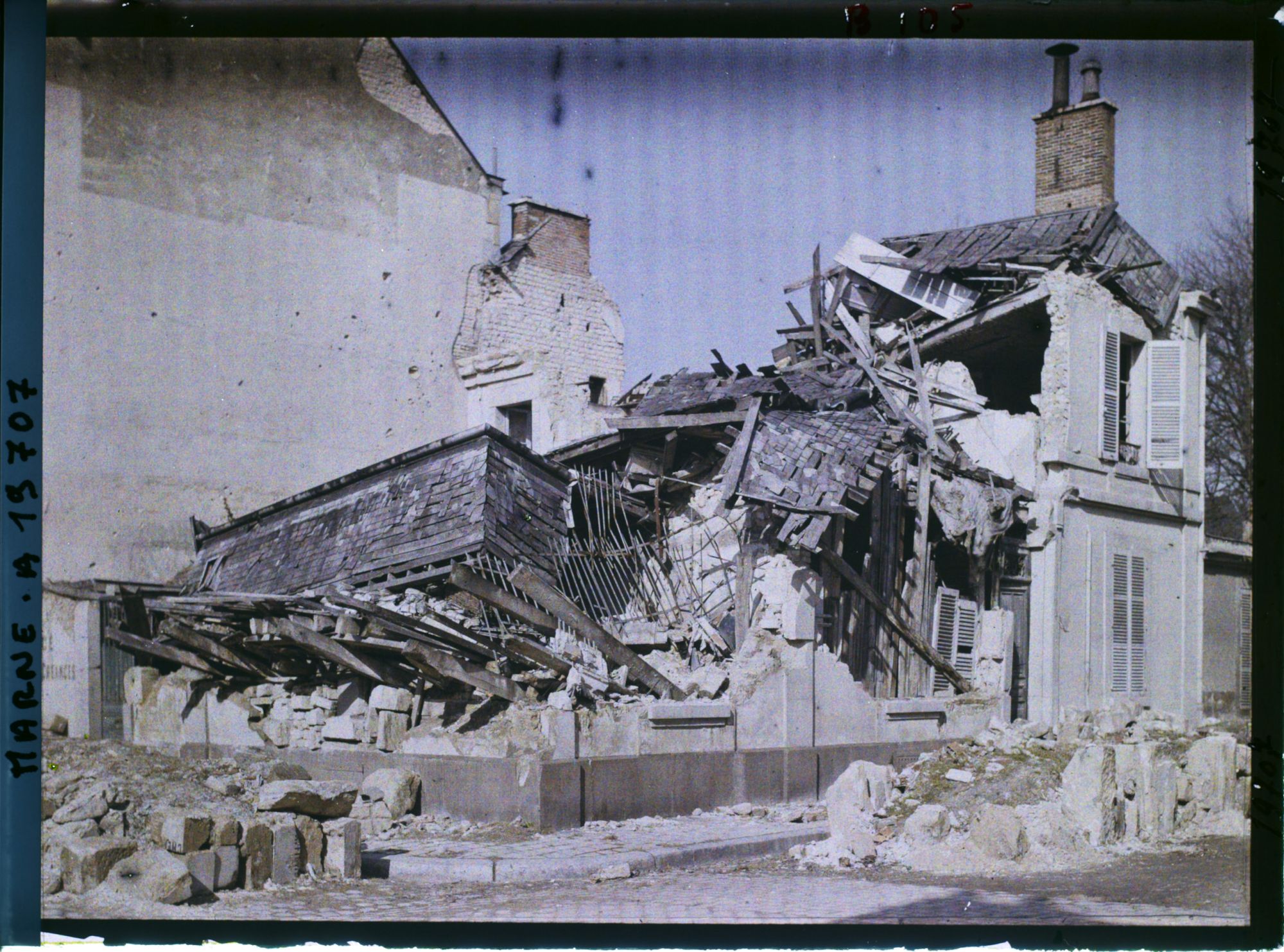 Image représentant France, Reims, Angle rues Hinkemar et Clovis