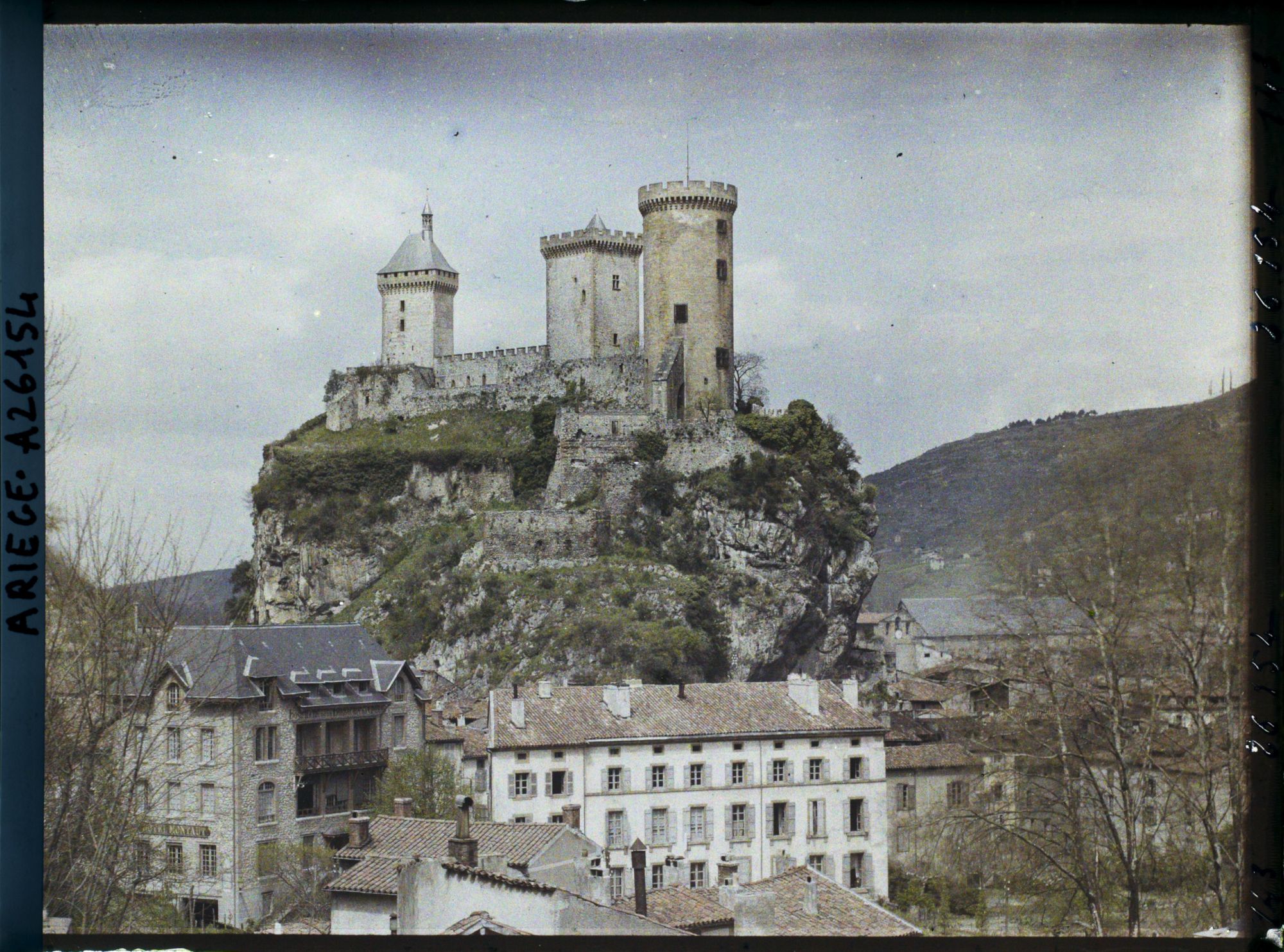Image représentant Le château vu de près