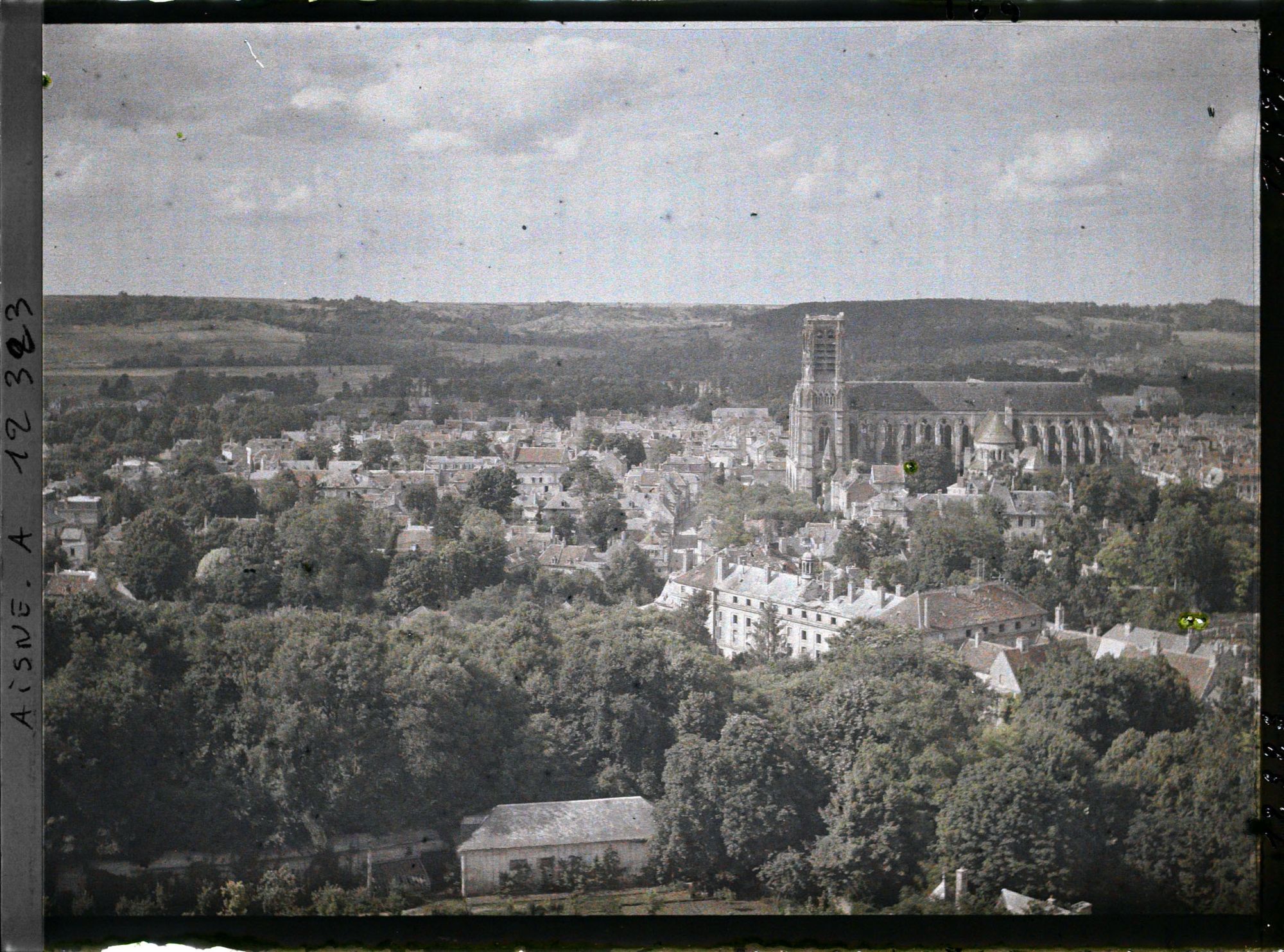 Image représentant Panorama de Soissons avec la cathédrale Saint-Gervais-et-Saint-Protais