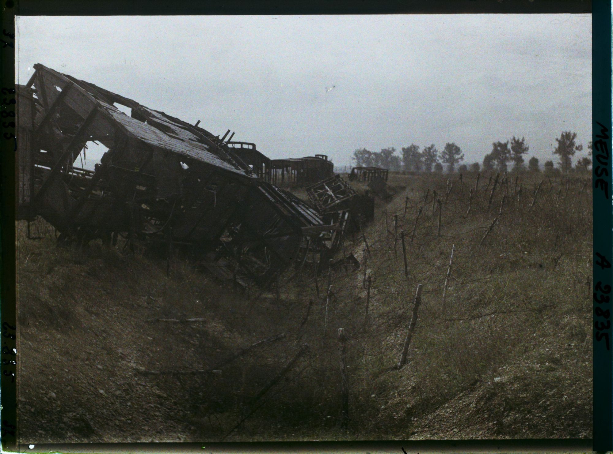 Image représentant France, Bras, Le train sauveur vu d'ensemble