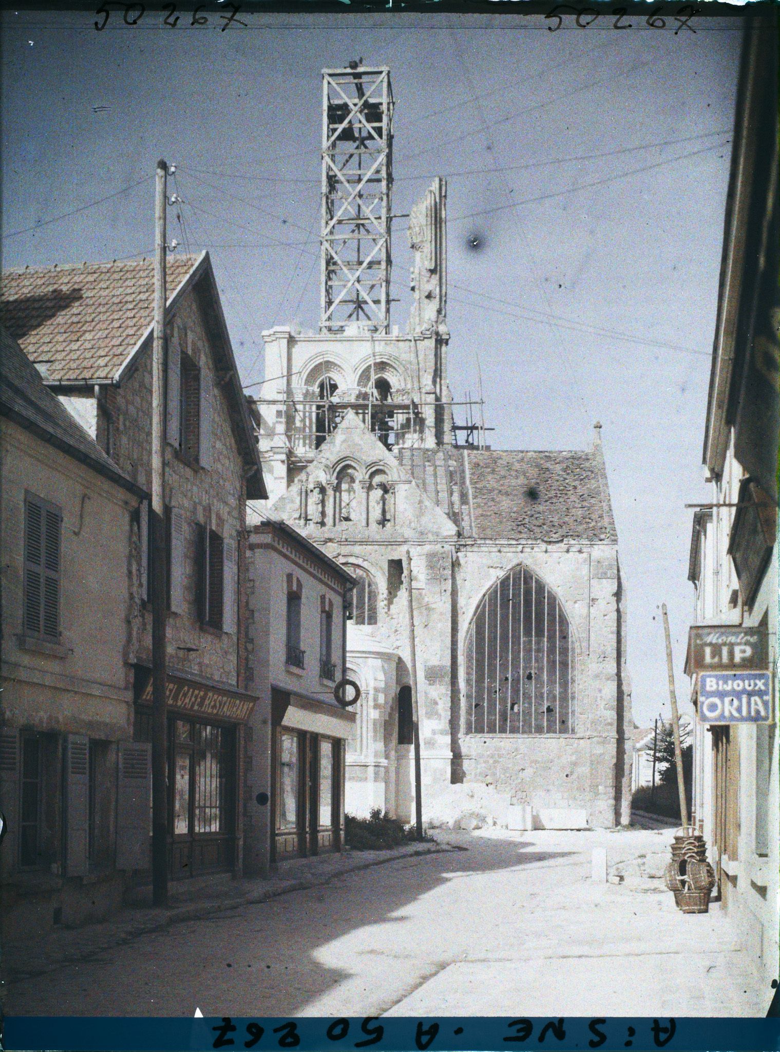 Image représentant France, Vailly, Abside de l'Eglise