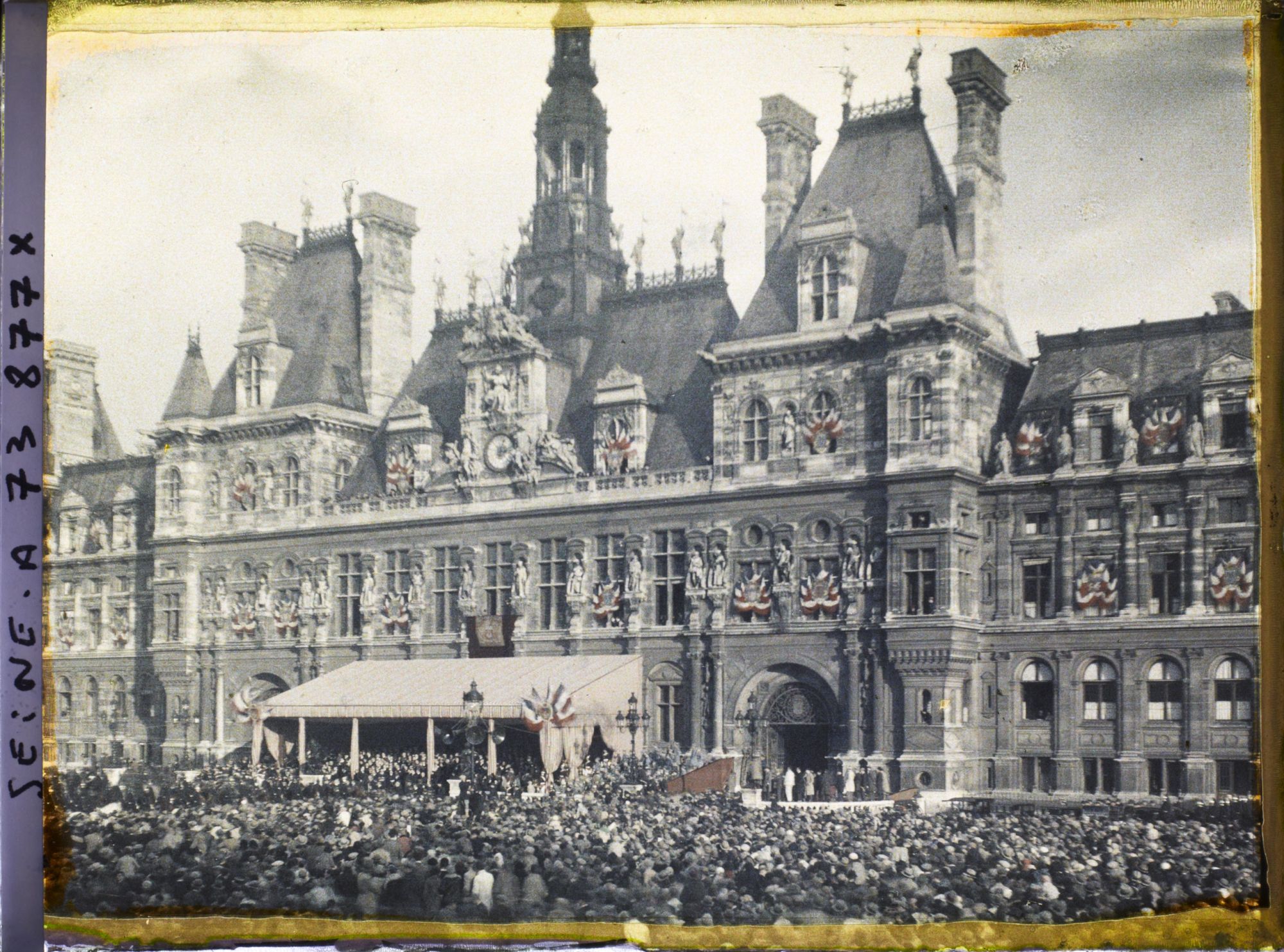 Image représentant Réception en l'honneur de Costes et Bellonte après leur triomphal raid aérien Paris-New-York