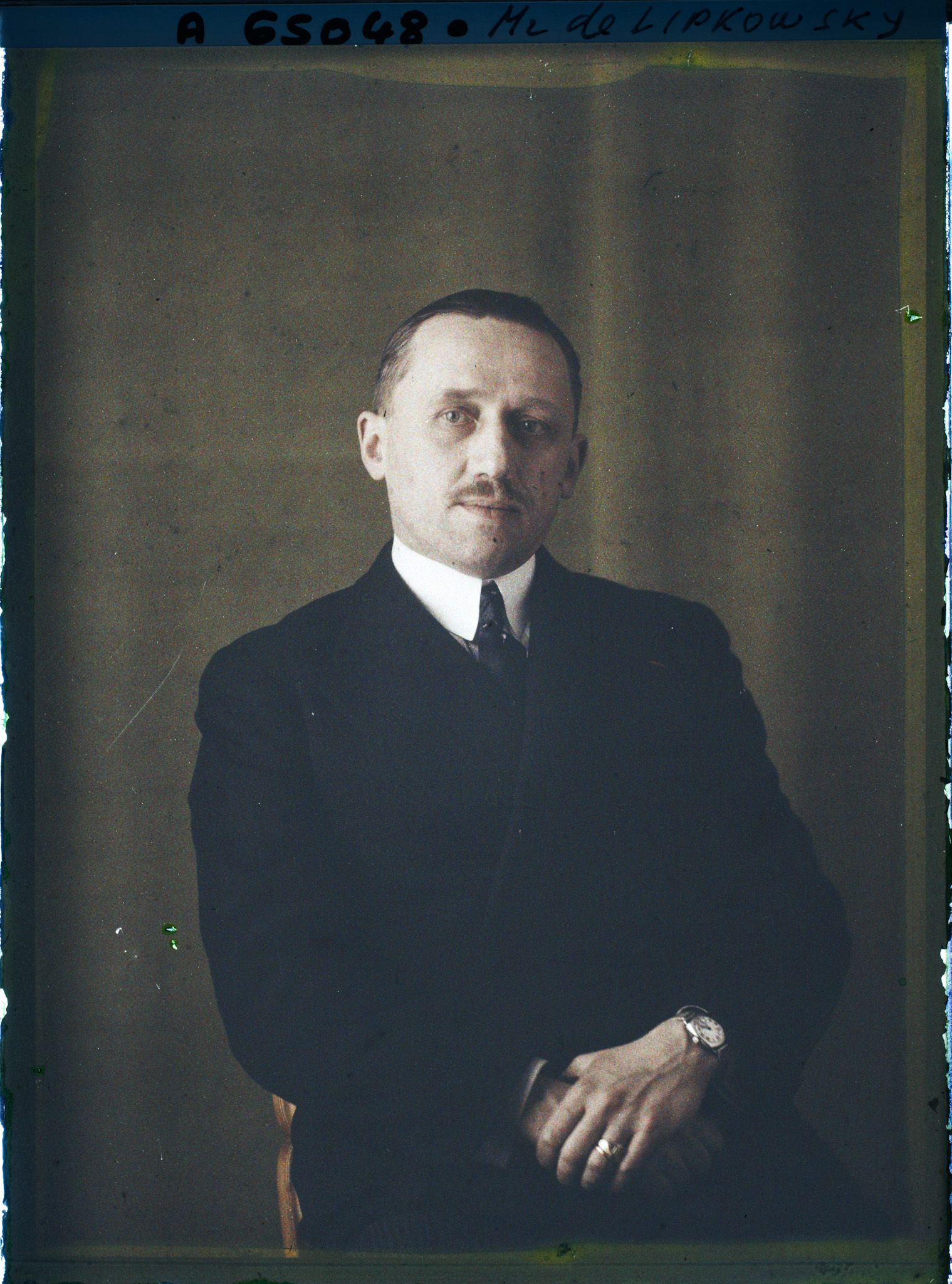 Image représentant https://musee-albert-kahn.s-museum.fr/home/NWQ2OTAwYzNmYjZlZTk1ZWQwODJmMjY4L2dlbmVyaWMtbm90aWNlLXRhYi9hdXRob3JpdHkvNjE3YTc5ZjVjZjhiODk2OGIzMzM3ZDIx/5d6900c3fb6ee95ed082f268/generic-notice-tab/authority/617a79ebcf8b8968b3337280 Monsieur Henri de Lipkowski