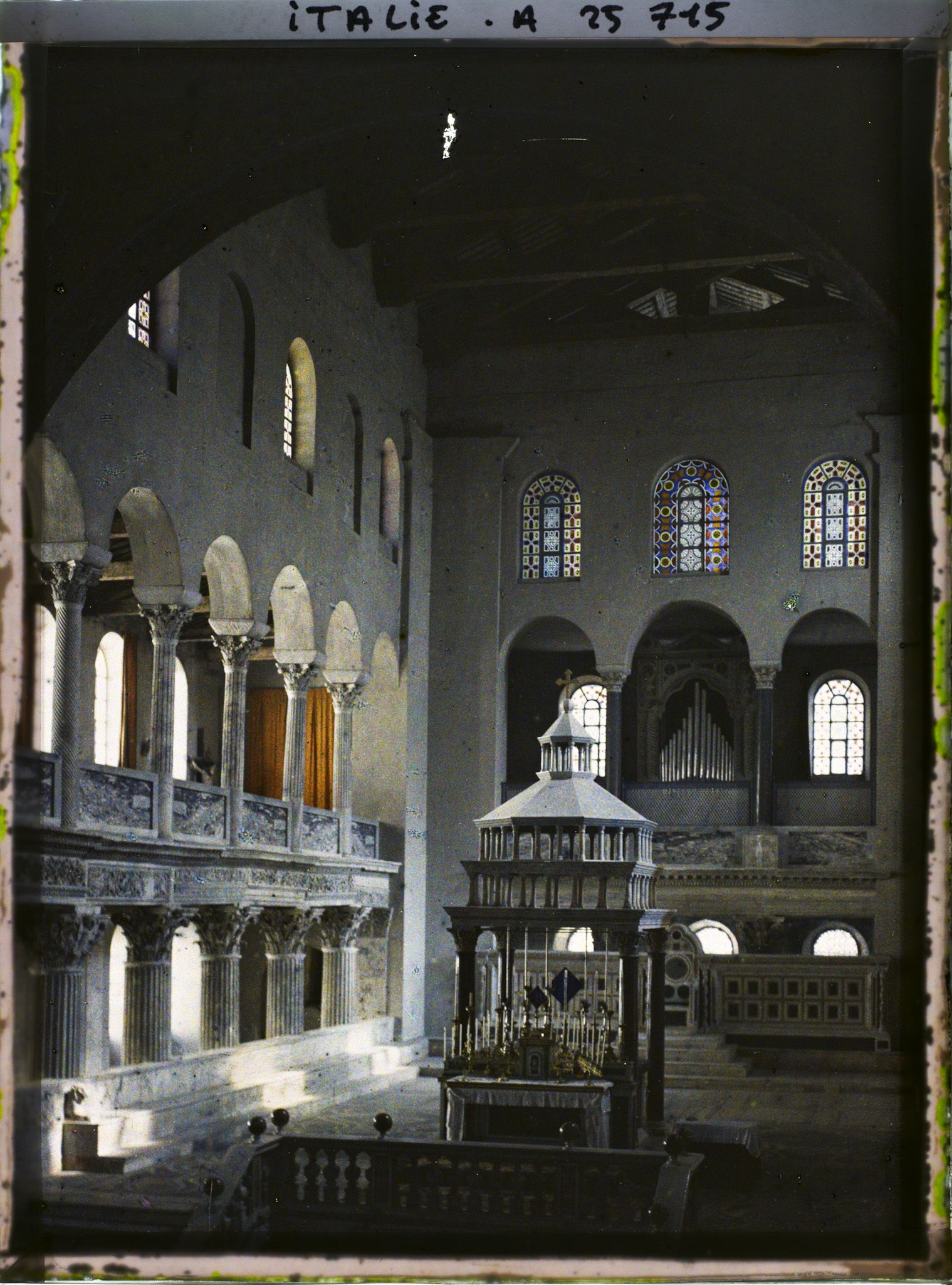 Image représentant La basilica di San Lorenzo fuori le mura