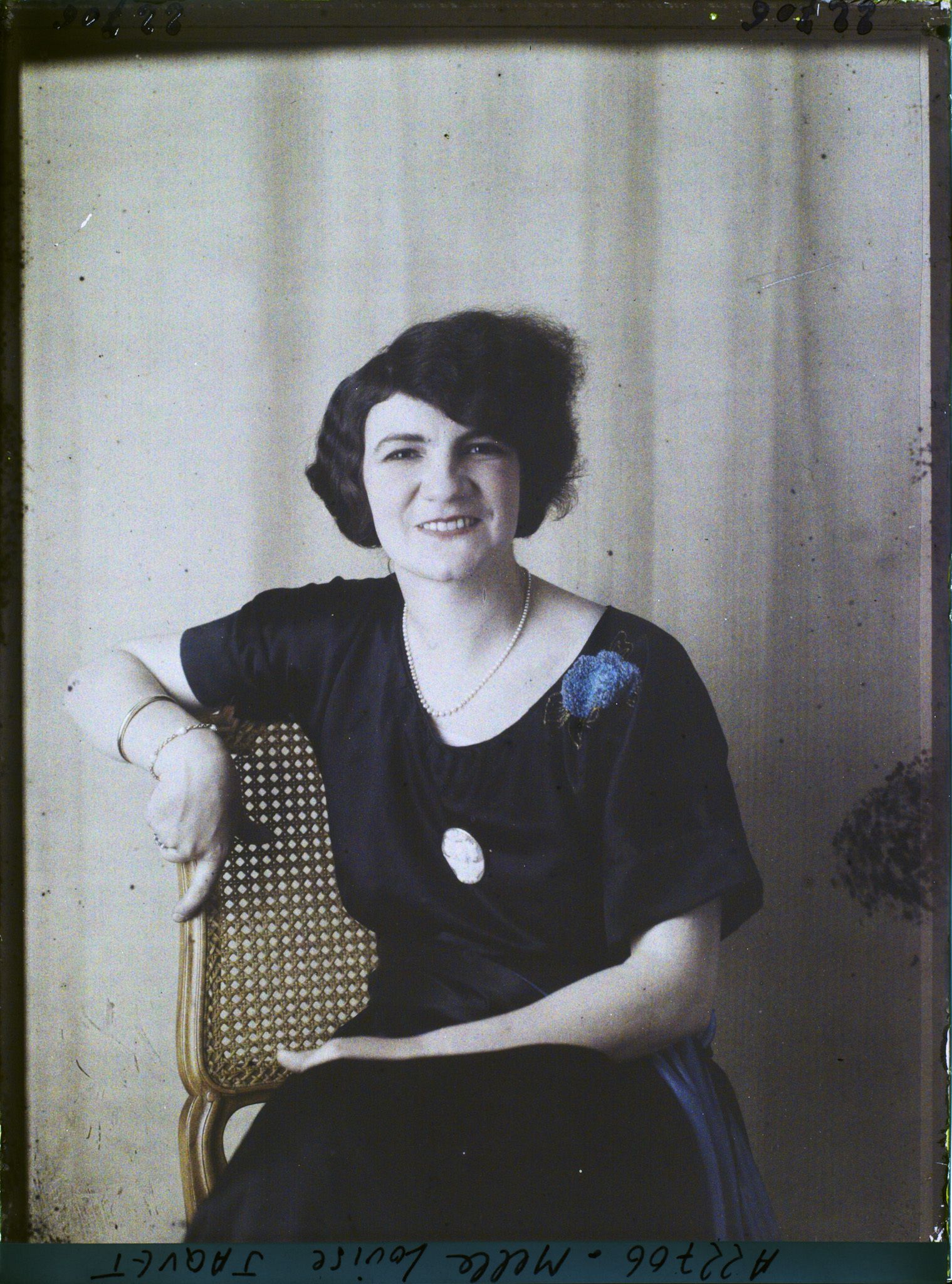 Image représentant Monsieur  https://musee-albert-kahn.s-museum.fr/home/NWQ2OTAwYzNmYjZlZTk1ZWQwODJmMjY4L2dlbmVyaWMtbm90aWNlLXRhYi9hdXRob3JpdHkvNjE3YTc5ZjVjZjhiODk2OGIzMzM3ZDIx/5d6900c3fb6ee95ed082f268/generic-notice-tab/authority/617a79ebcf8b8968b3336fbb Louise Jaquet