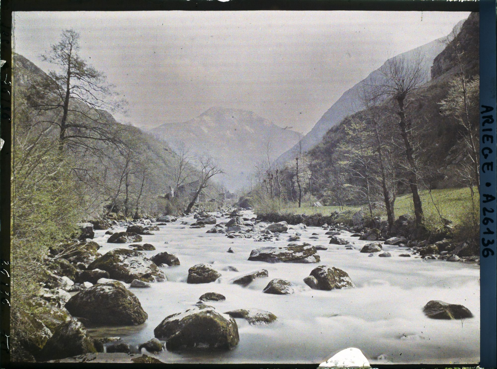 Image représentant La vallée de Vicdessos vers l'amont