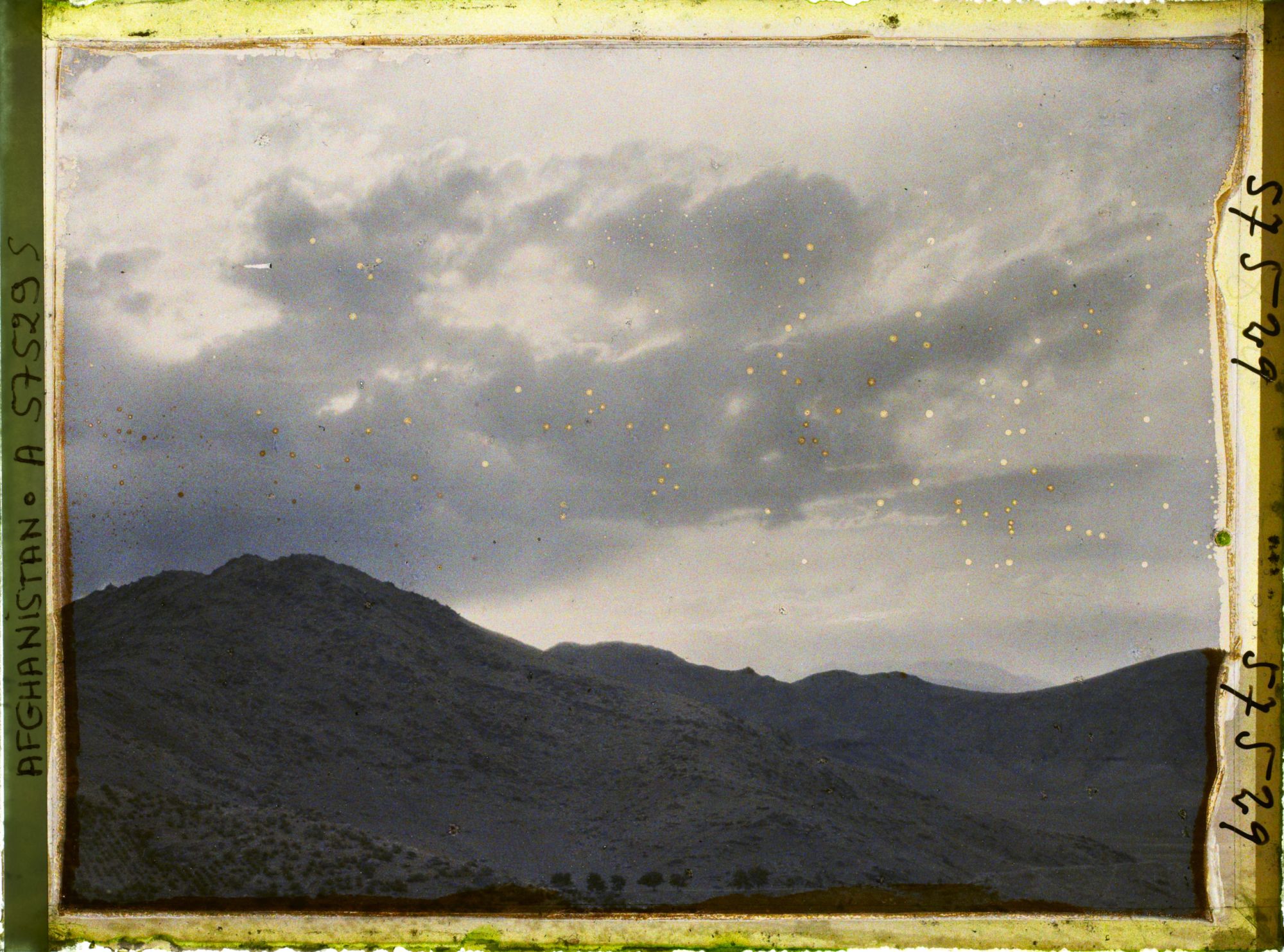 Image représentant Les montagnes de Kaboul au crépuscule