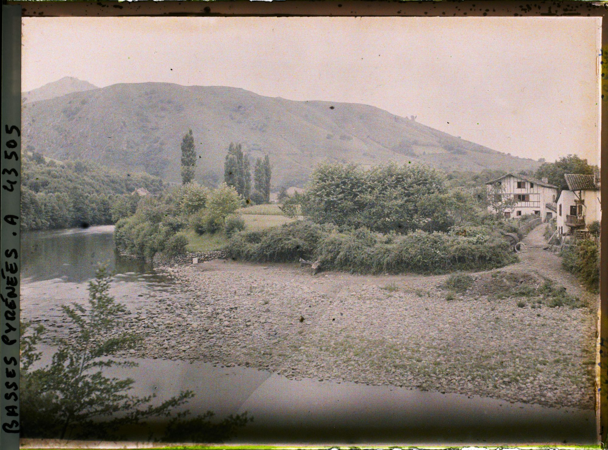 Image représentant France, Itxassou, La Vallée, à Itxassou, vers le soir