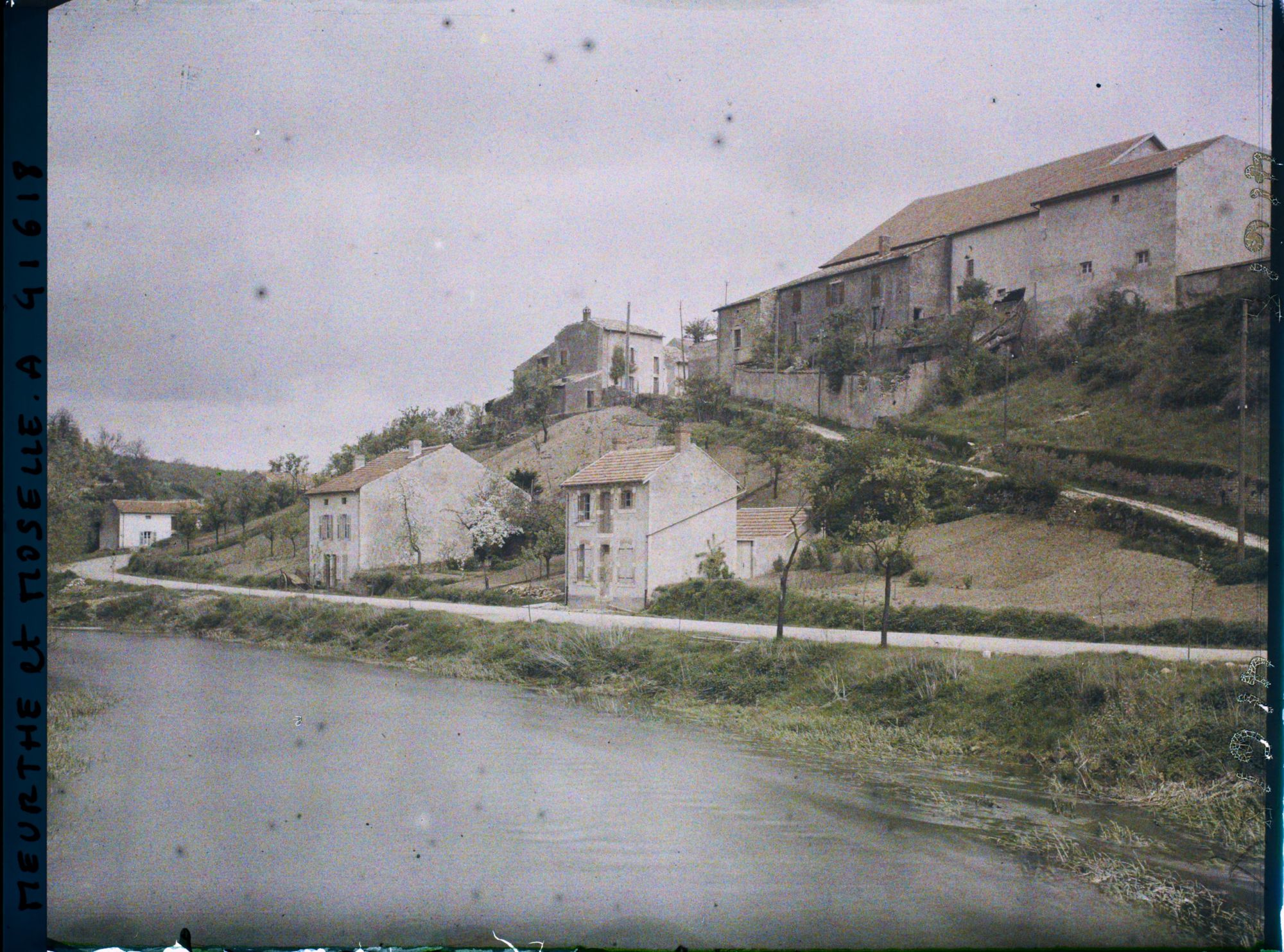 Image représentant France, Jaulny, Reconstructions le long du Rup de Mad
