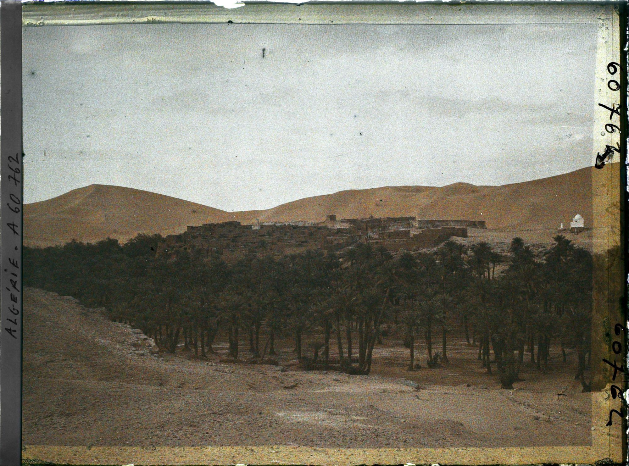 Image représentant Le village après le coucher du soleil