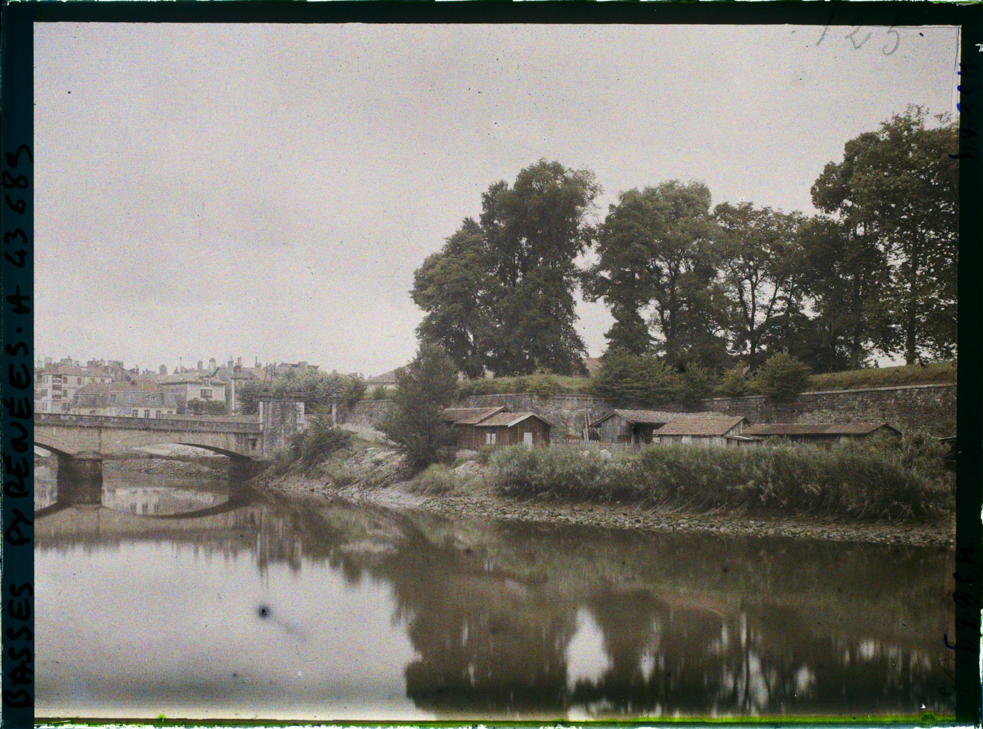 Image représentant France, Bayonne, La Porte d'Espagne et le Pont du Génie.