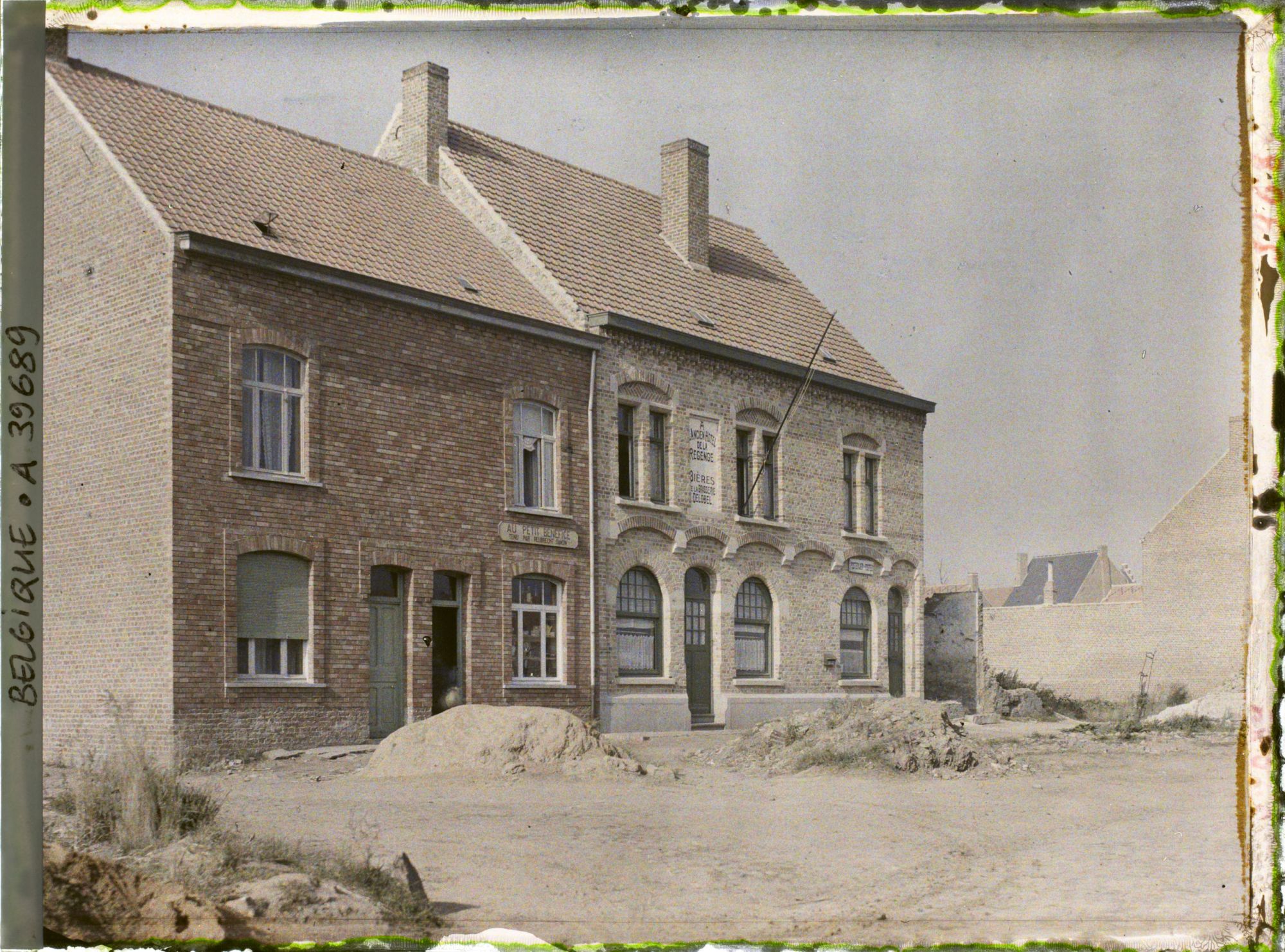 Image représentant Belgique, Neuve Eglise, La Poste reconstruite