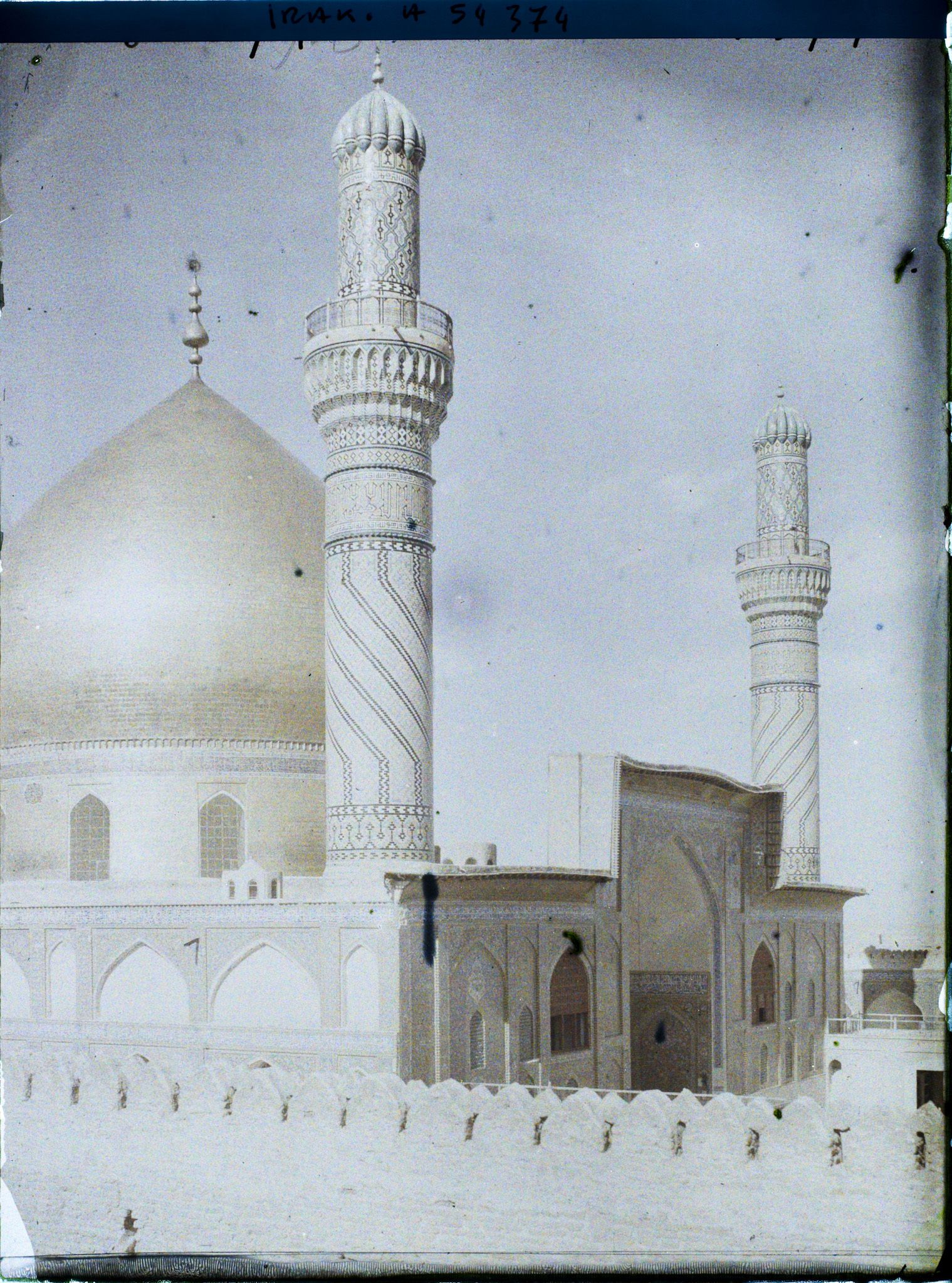 Image représentant La Mosquée d'Or, mausolée d'Ali al-Hadi et de Hasan al-Askari, dixième et onzième imams chiites