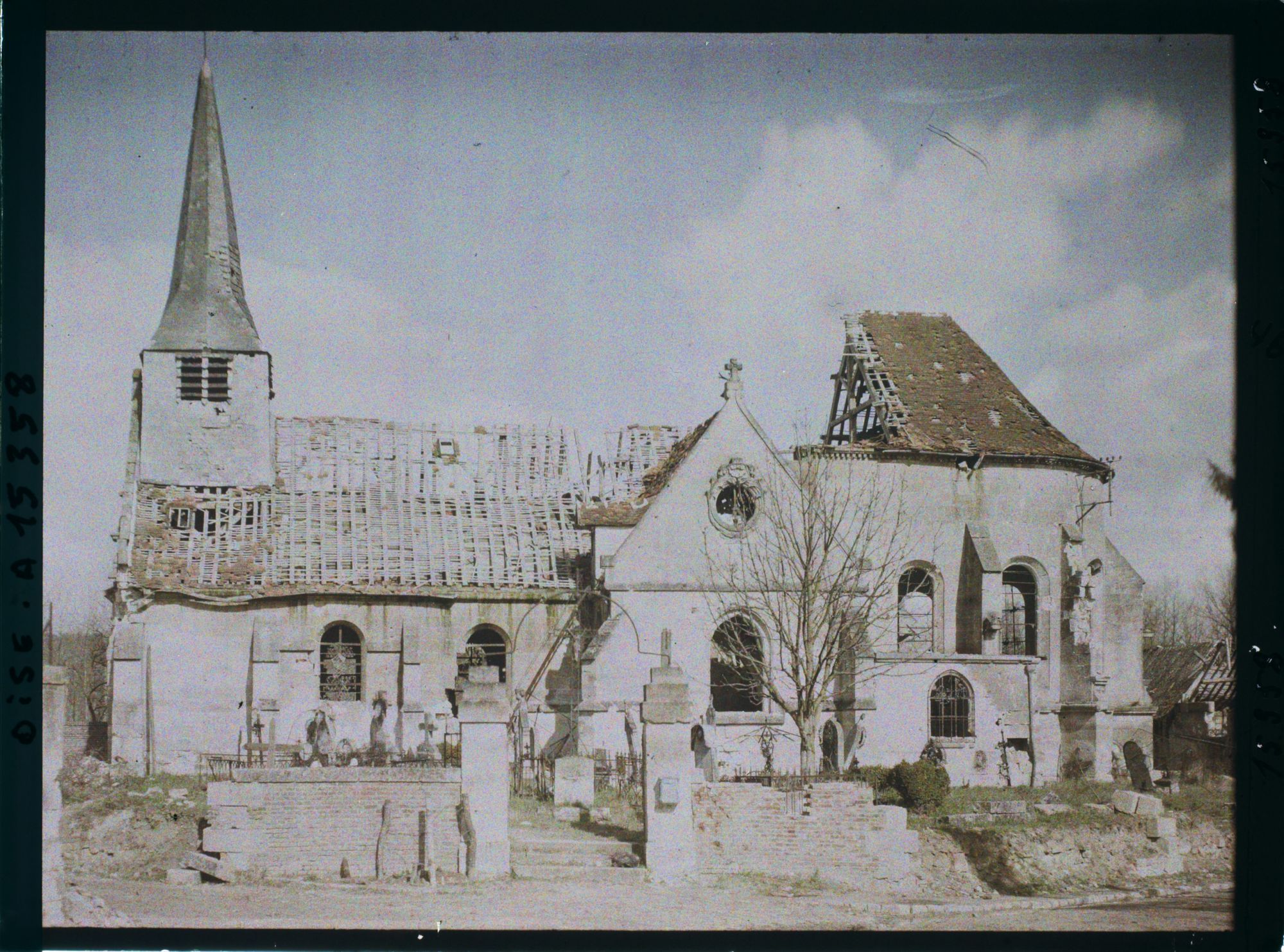 Image représentant France, Marest, Guerre : L'Eglise de Marest vue extérieure