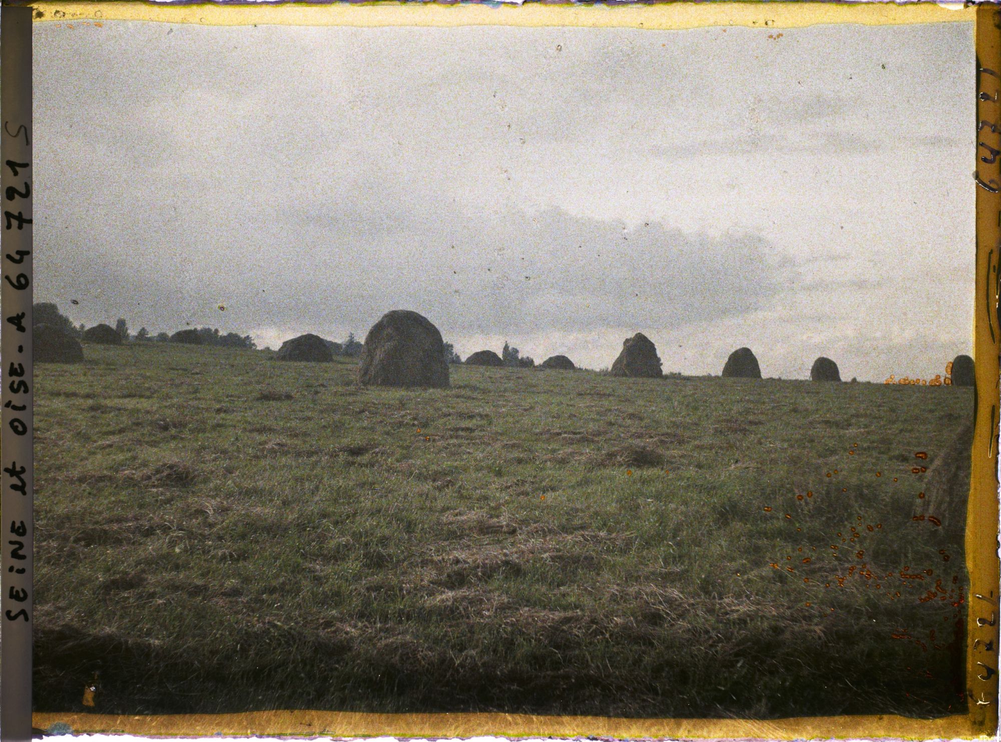 Image représentant Ile de France, Maffliers, Soir d'orage sur les champs