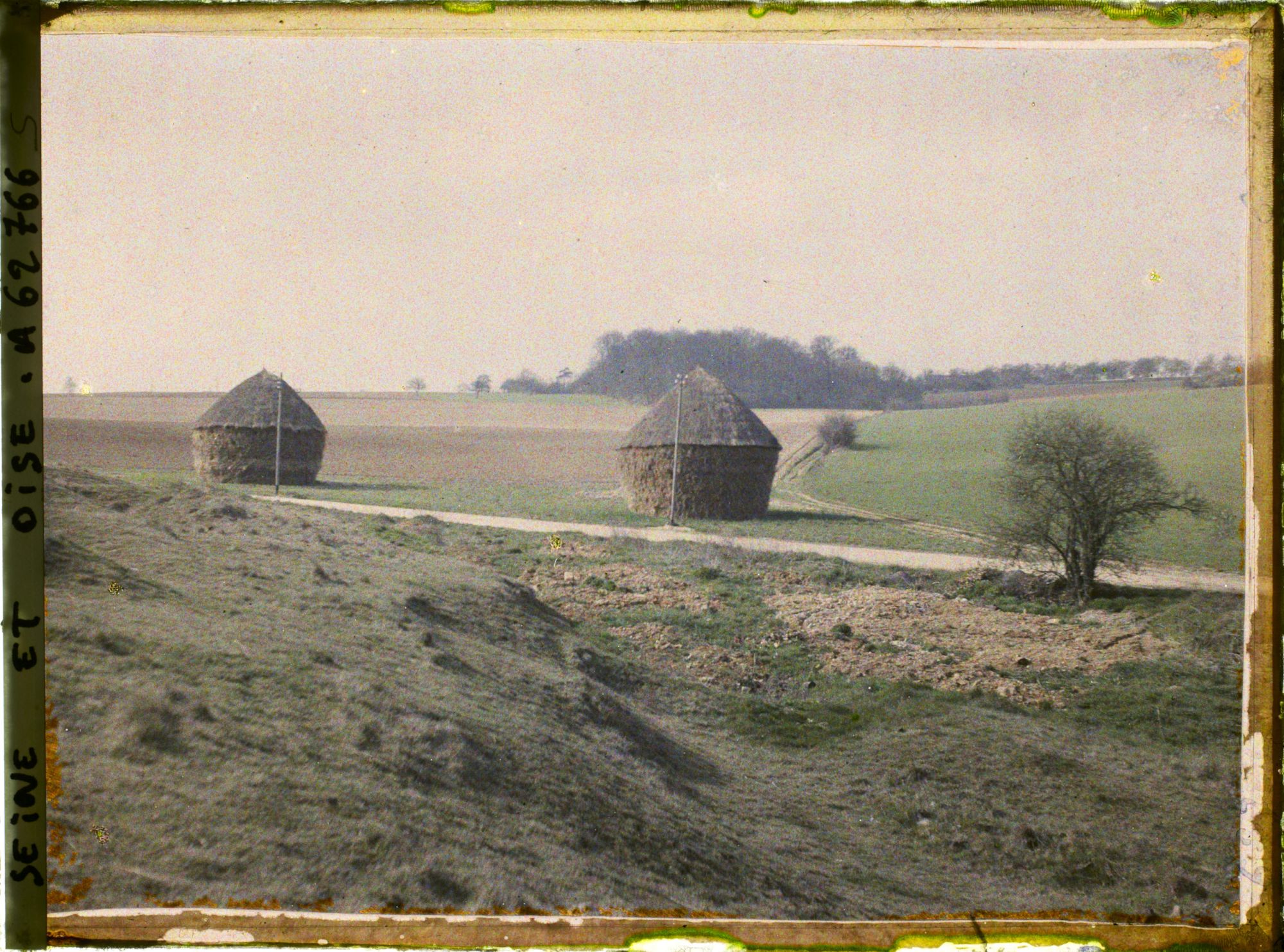 Image représentant Ile de France, Vallangoujard, Champs et cultures région de Mézière