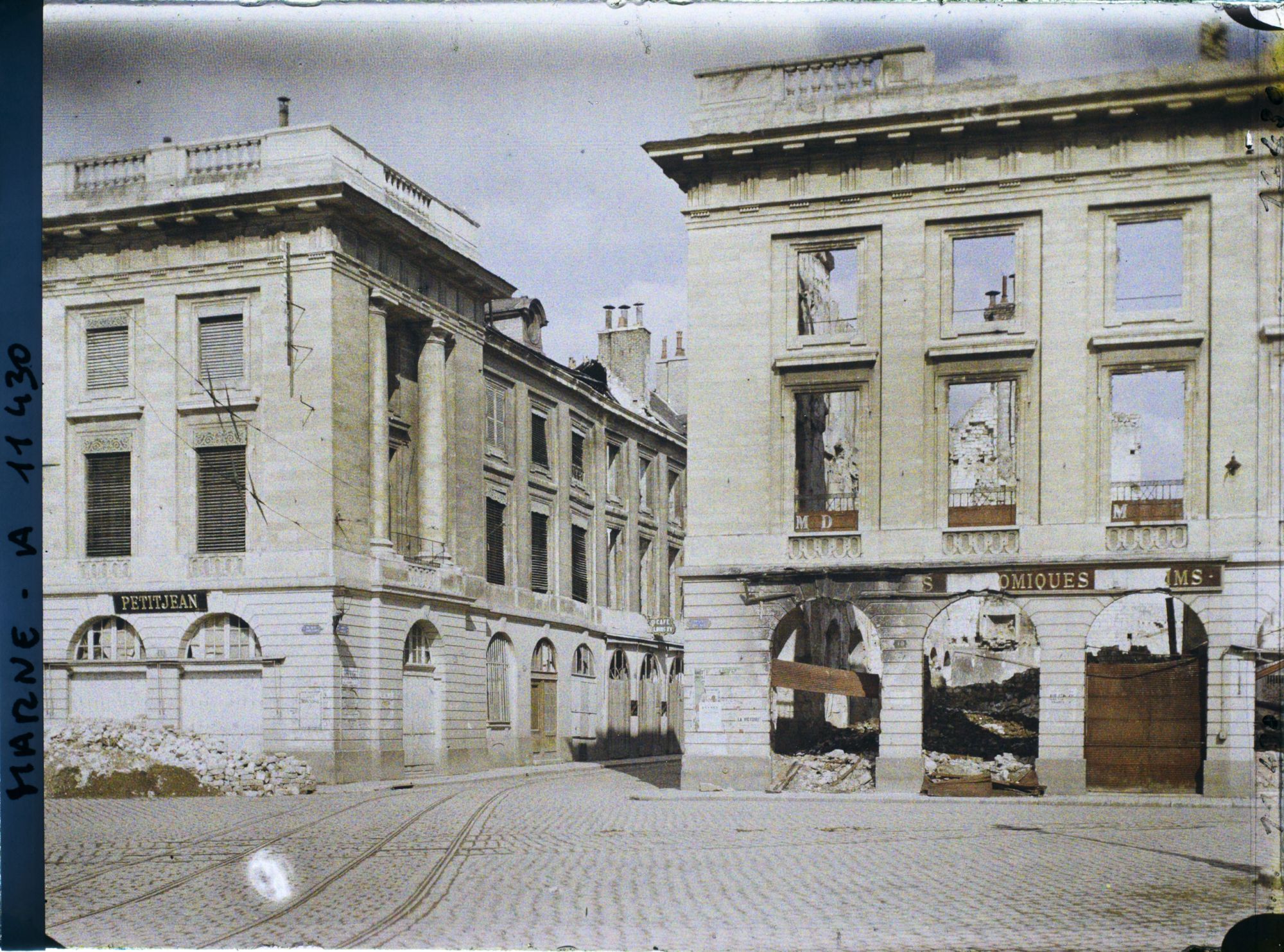 Image représentant Ruines, place Royale