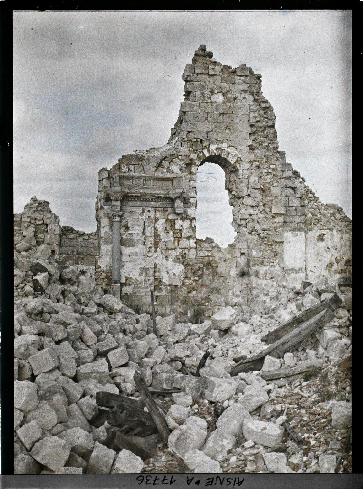 Image représentant Vassogne, Ce qui reste de l'Eglise