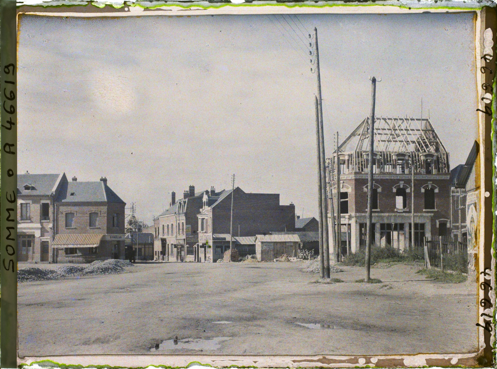 Image représentant France, Albert, Place du marché et Rue de Péronne
