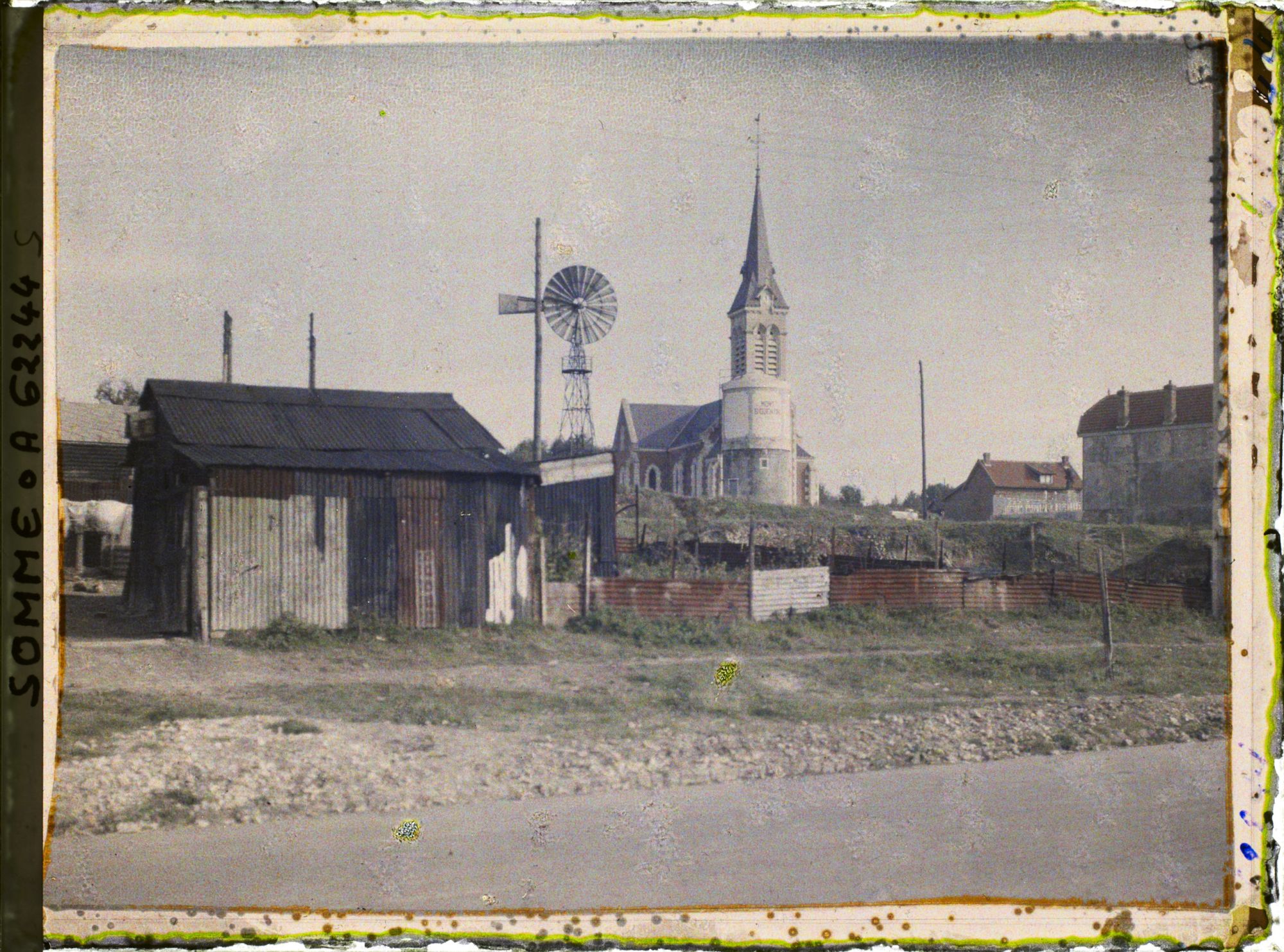 Image représentant Somme, Mont St Quentin, Le Village