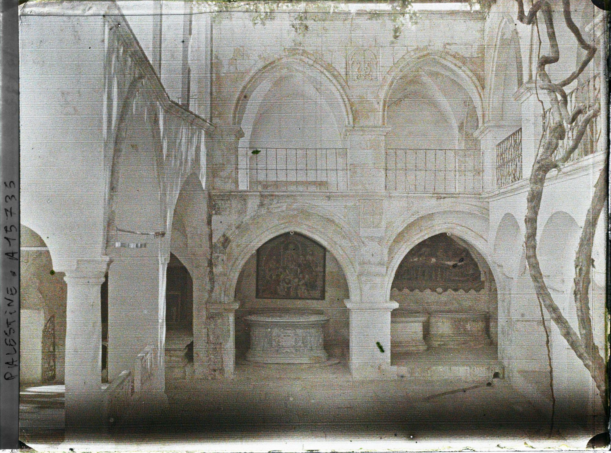 Image représentant Cour intérieure de la maison de Caïphe