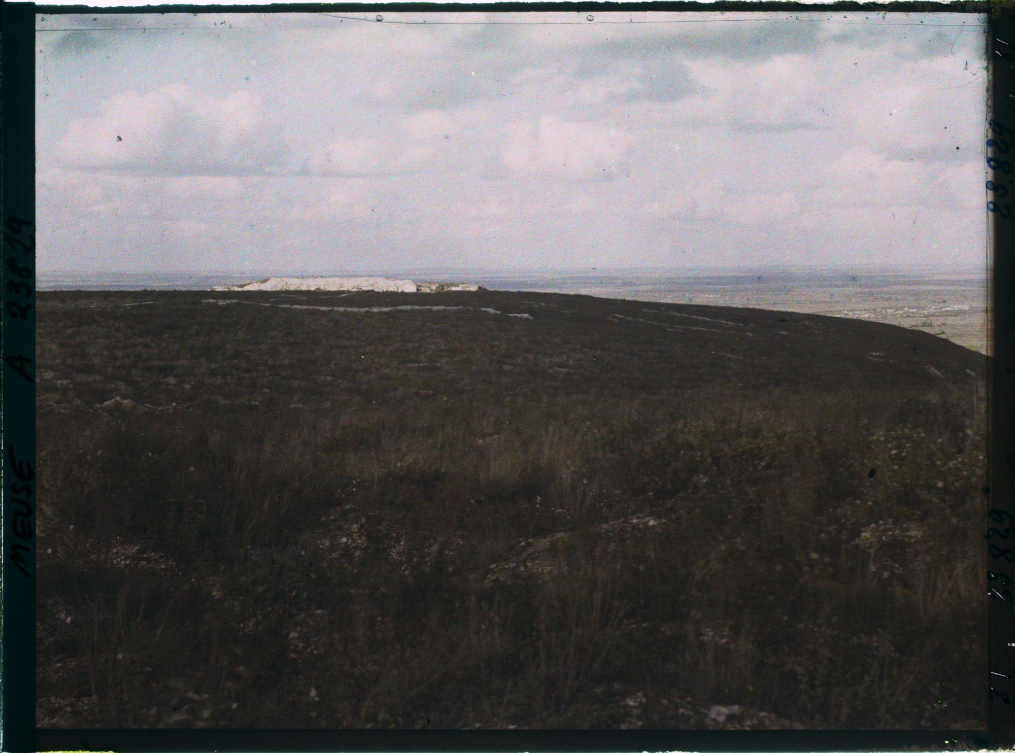 Image représentant France, Fort de Vaux, Le fort de Vaux, vue prise vers le Nord-Est