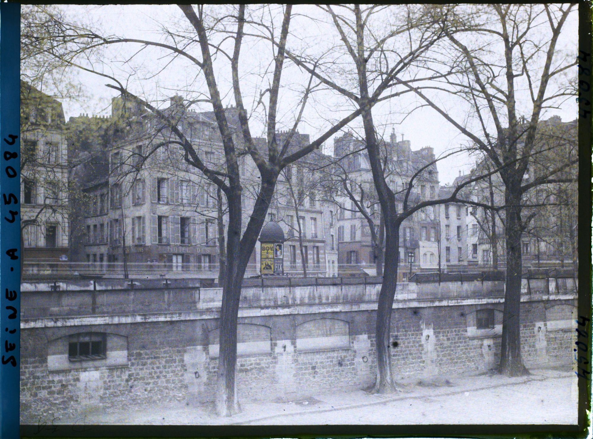 Image représentant Le quai de la Tournelle (actuel quai de Montebello)