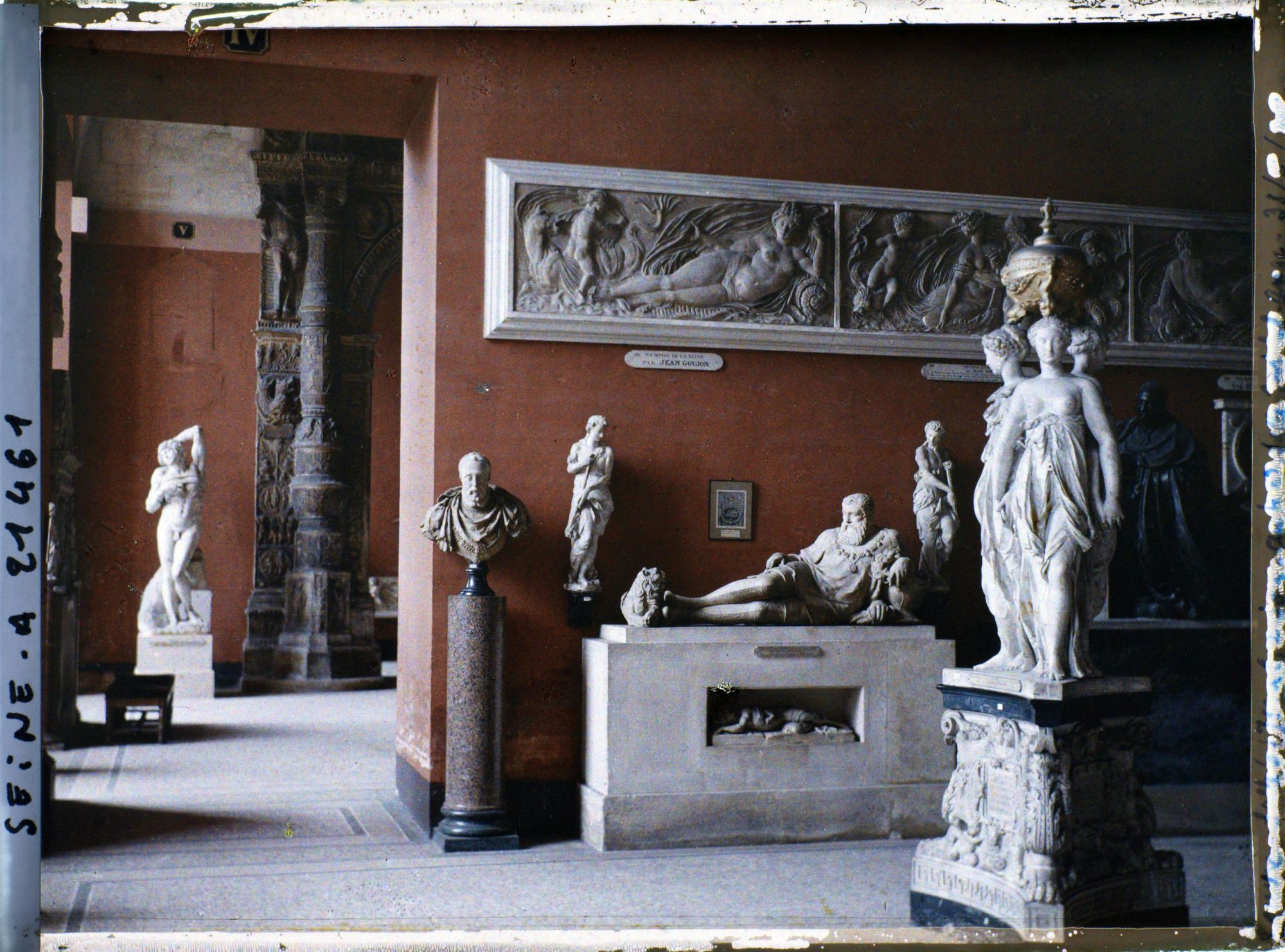 Image représentant Les salles Jean Goujon et Michel-Ange au musée du Louvre