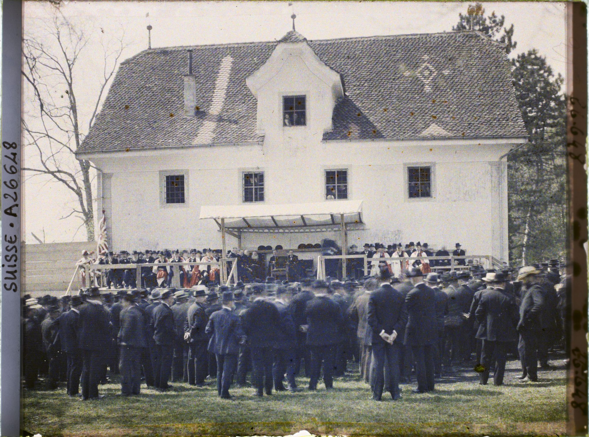 Image représentant Landsgemeinde du demi-canton d'Obwald au château de Landenberg