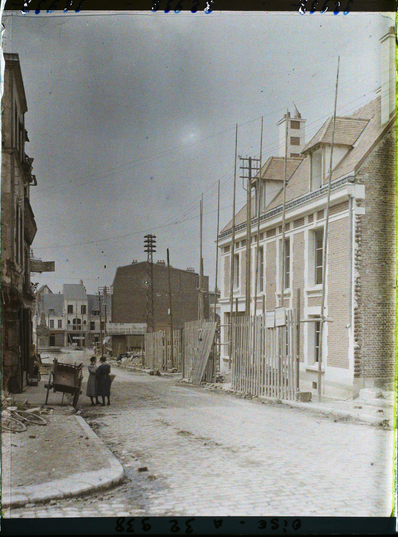 Image représentant France, Noyon, Un aspect de la rue du Nord
