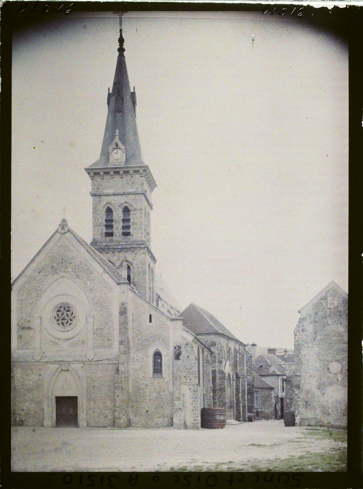Image représentant France, Chevreuse, L'Eglise