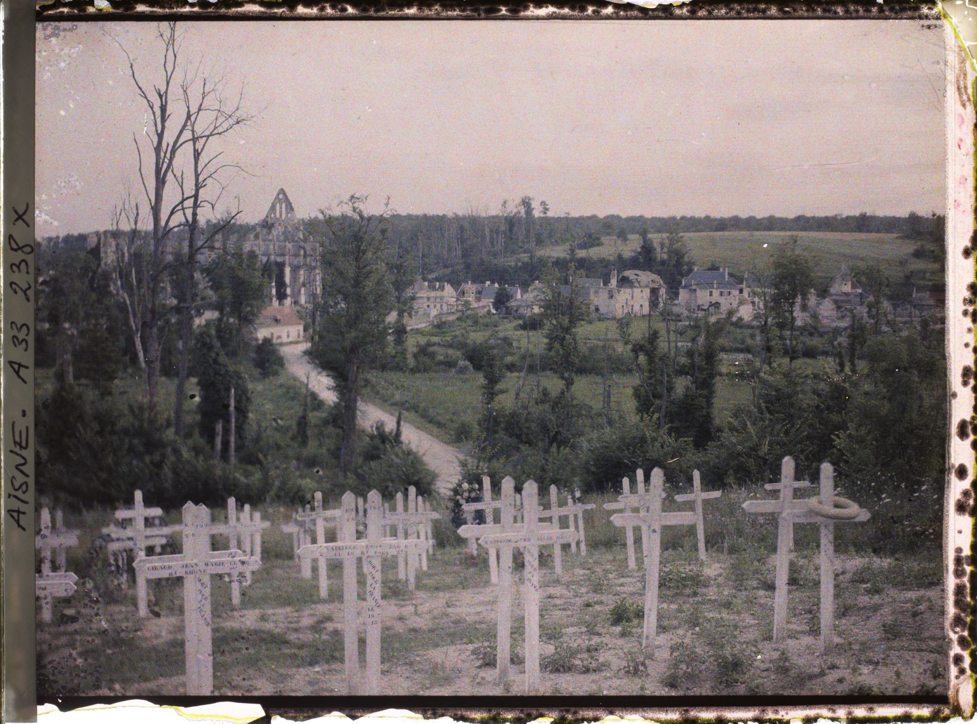 Image représentant France, Longpont, Cimetière Français