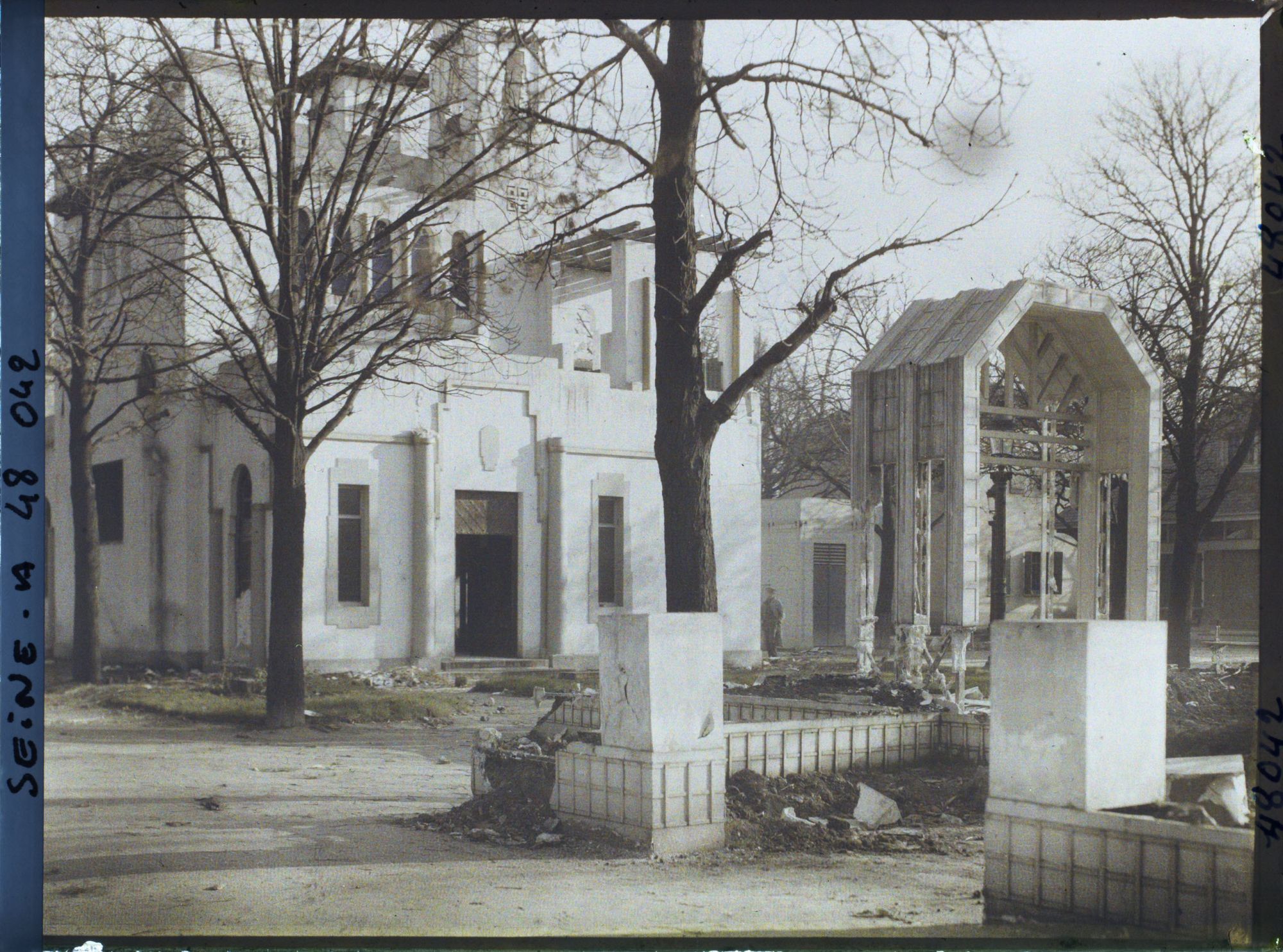 Image représentant L'Exposition des arts décoratifs, Démolition du pavillon d'Espagne