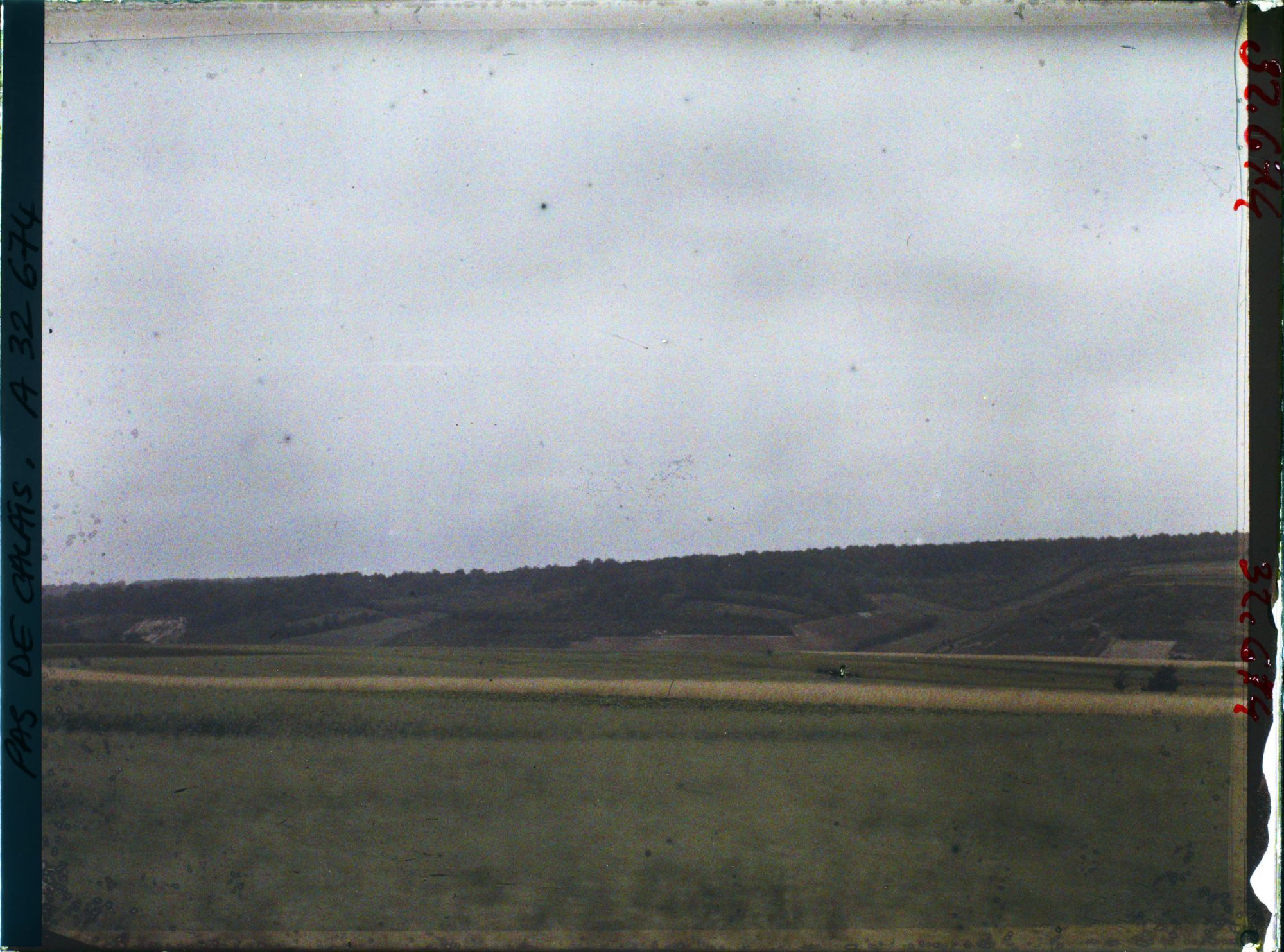 Image représentant France, Carency, Aspect du sol pris du moulin Topart vers l'Eperon de Souchez vers le bois de Bouvigny.
