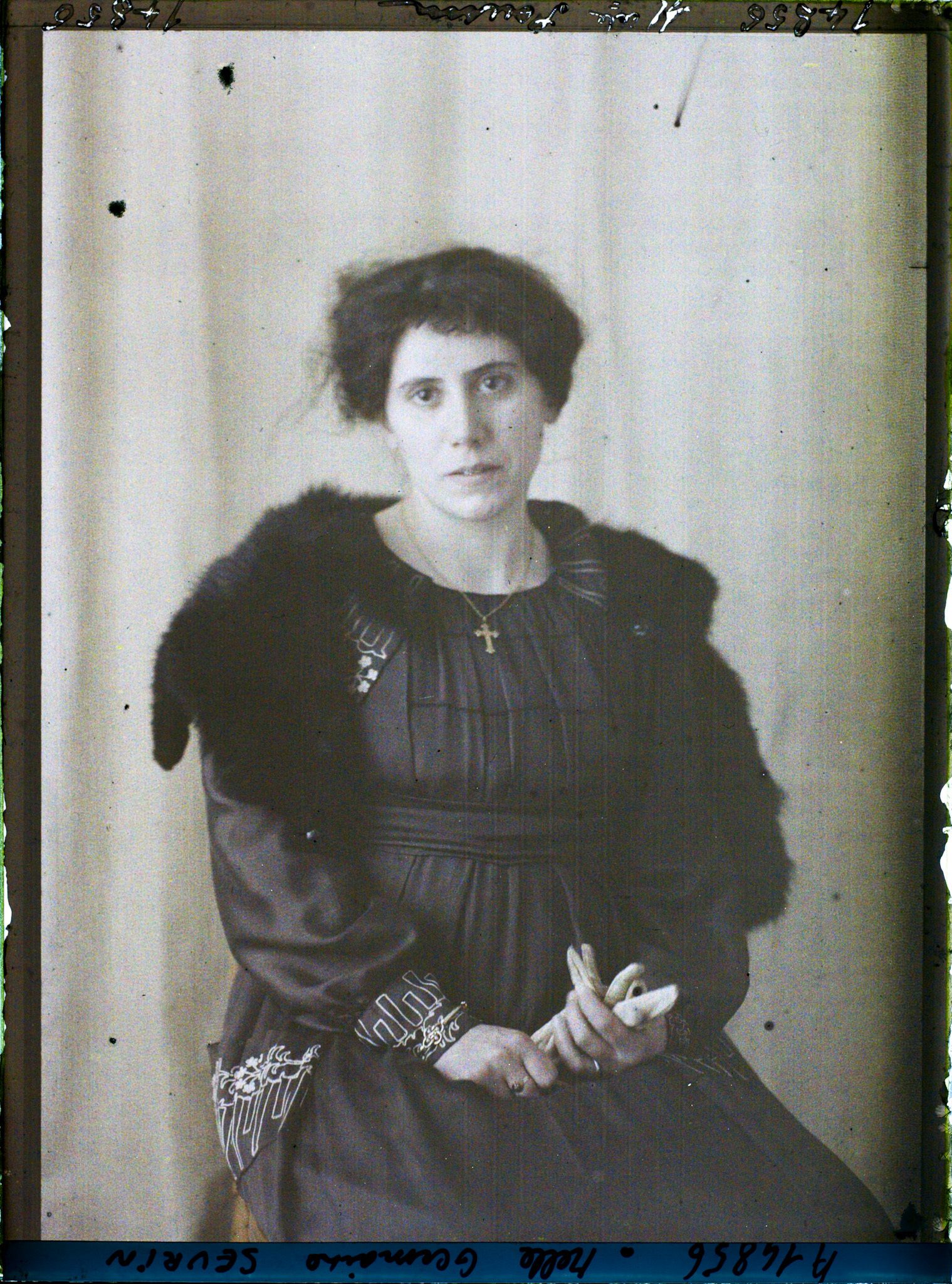 Image représentant https://musee-albert-kahn.s-museum.fr/home/NWQ2OTAwYzNmYjZlZTk1ZWQwODJmMjY4L2dlbmVyaWMtbm90aWNlLXRhYi9hdXRob3JpdHkvNjE3YTc5ZjVjZjhiODk2OGIzMzM3ZDIx/5d6900c3fb6ee95ed082f268/generic-notice-tab/authority/617a79ebcf8b8968b33377dd Mademoiselle Germaine Seurin