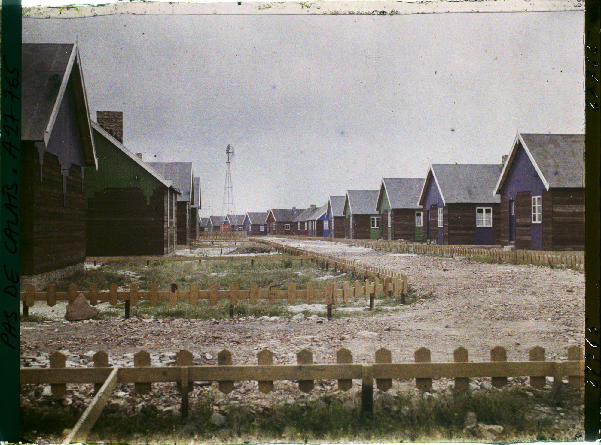Image représentant France, Lens, Village Hollandais ; La rue Charlemagne