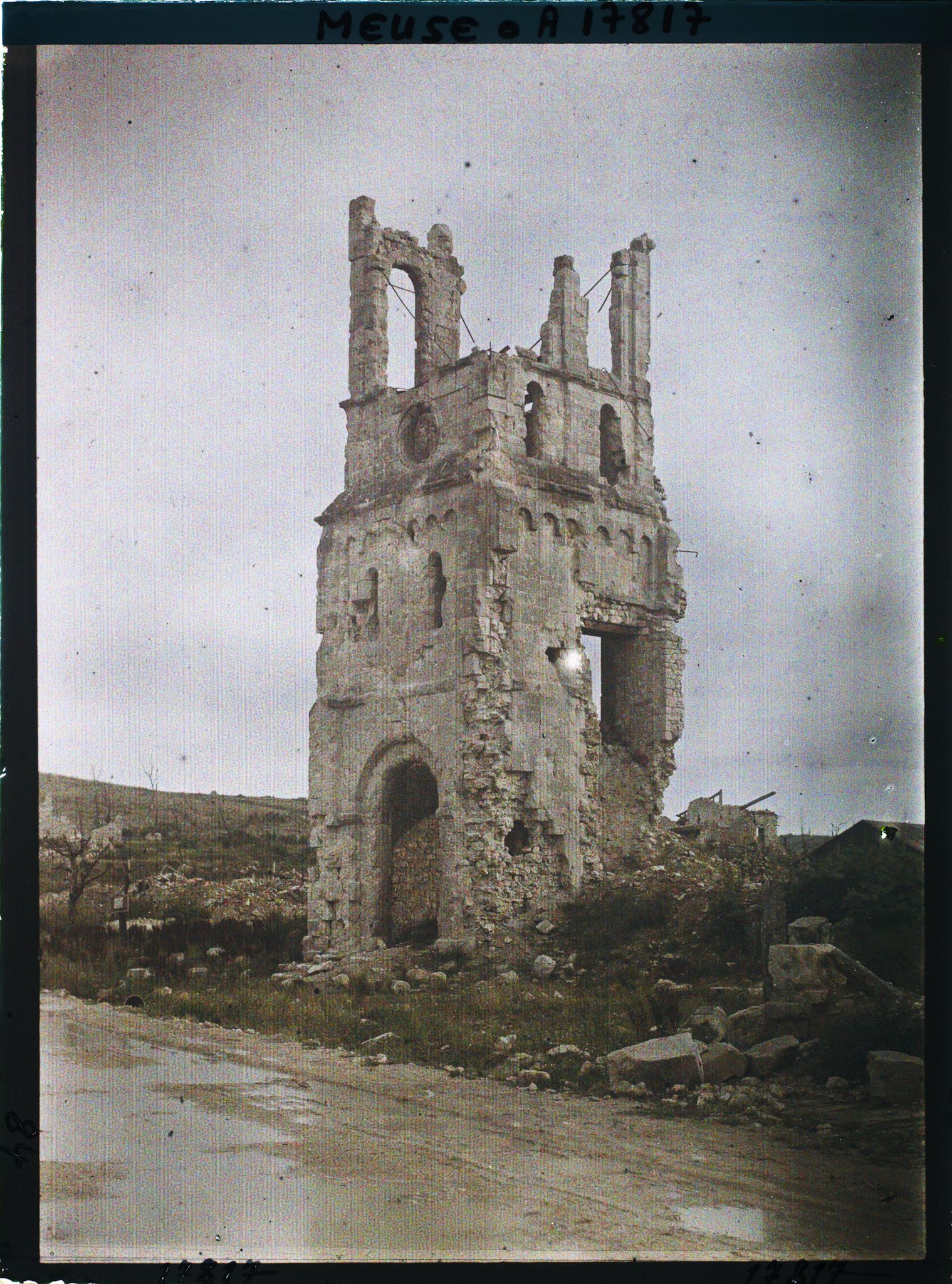 Image représentant France, Esnes, Le Clocher