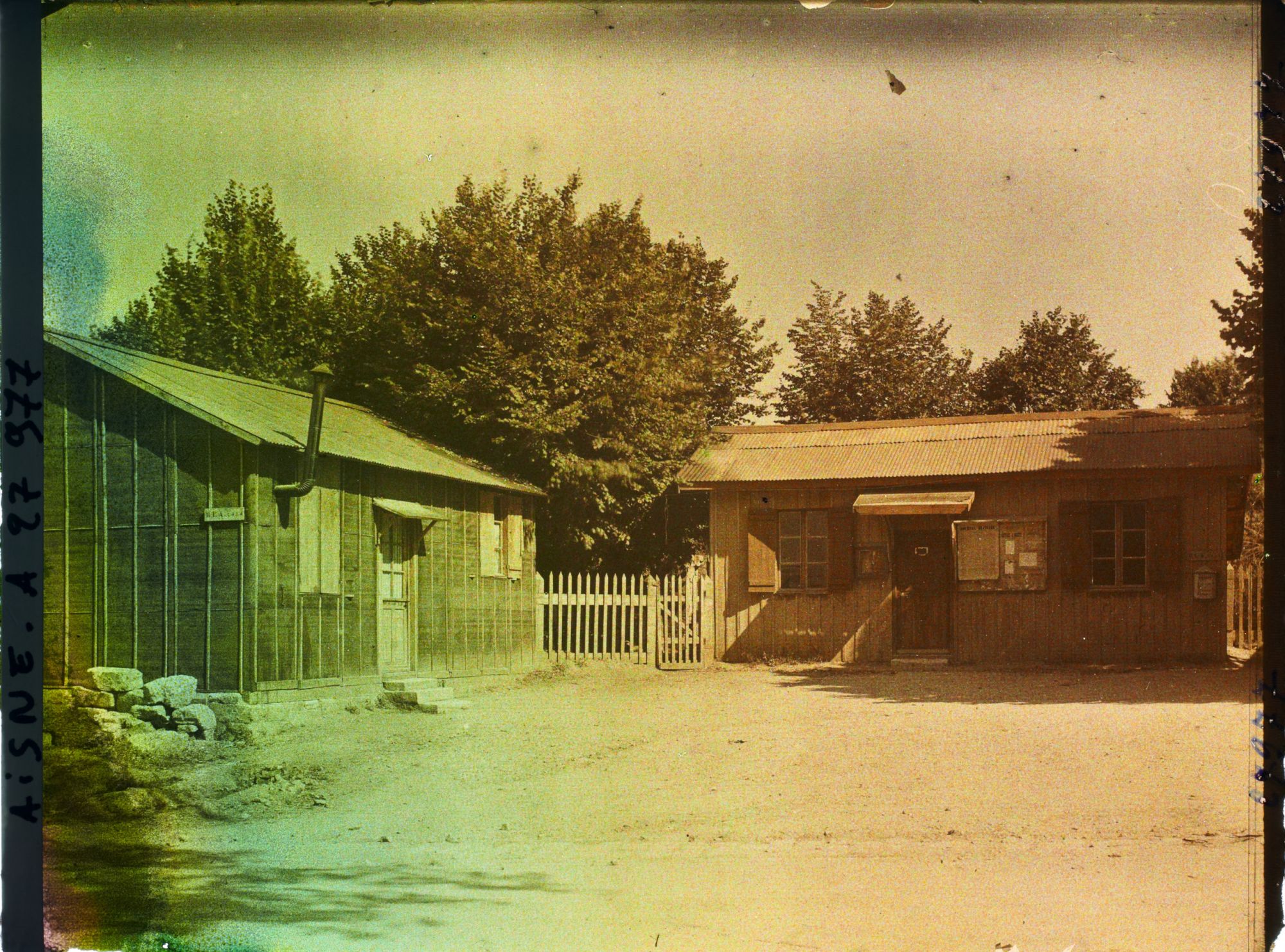 Image représentant France, Missy-s/Aisne, L'Ecole et la Mairie